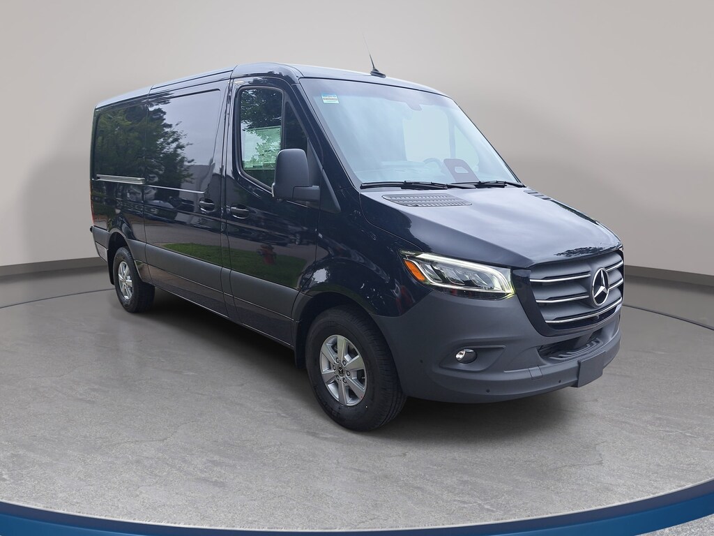 New 2026 Mercedes-Benz Sprinter 2500 Standard Roof 4-Cyl Diesel