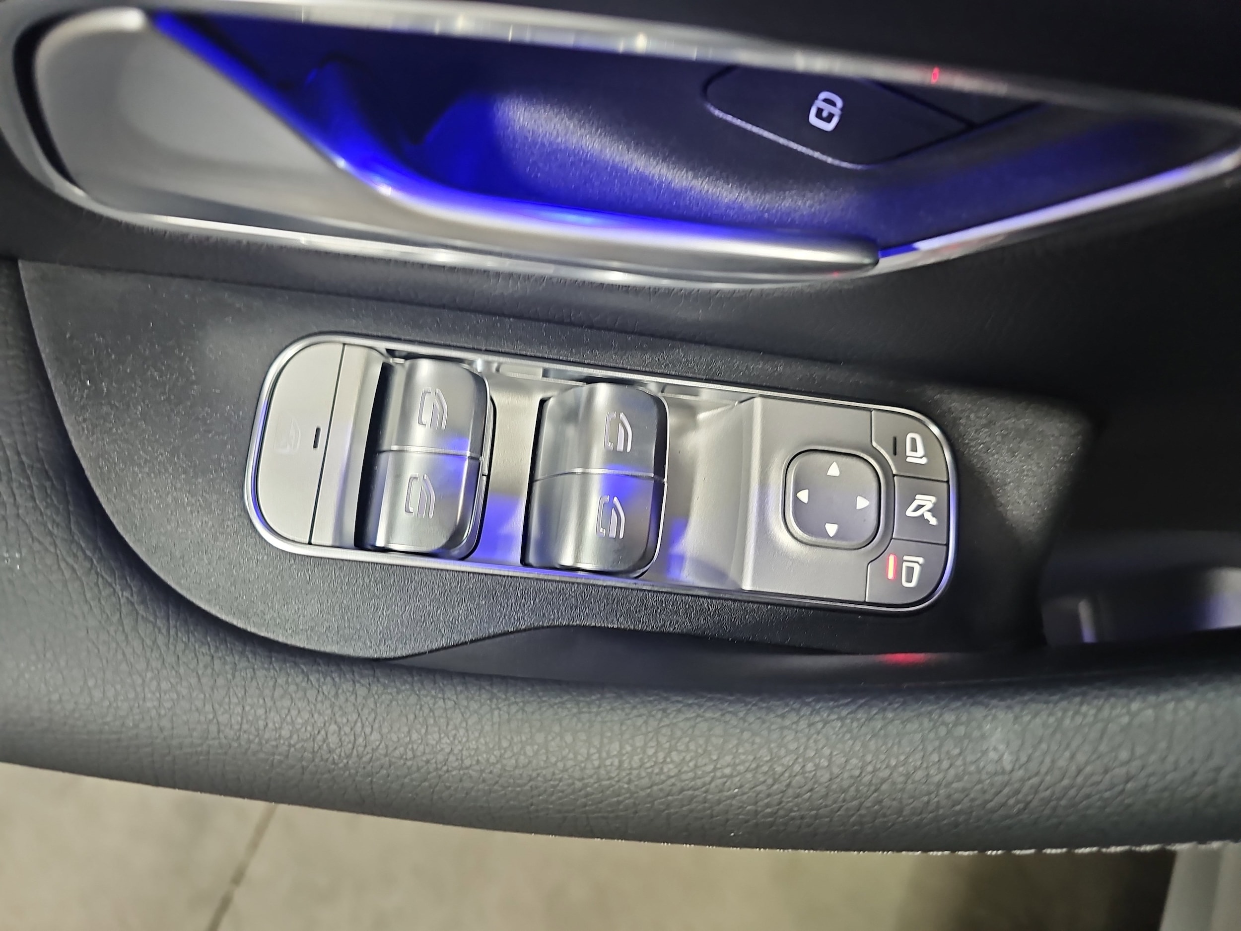 2025 Mercedes-Benz GLE GLE450 - Photo 28