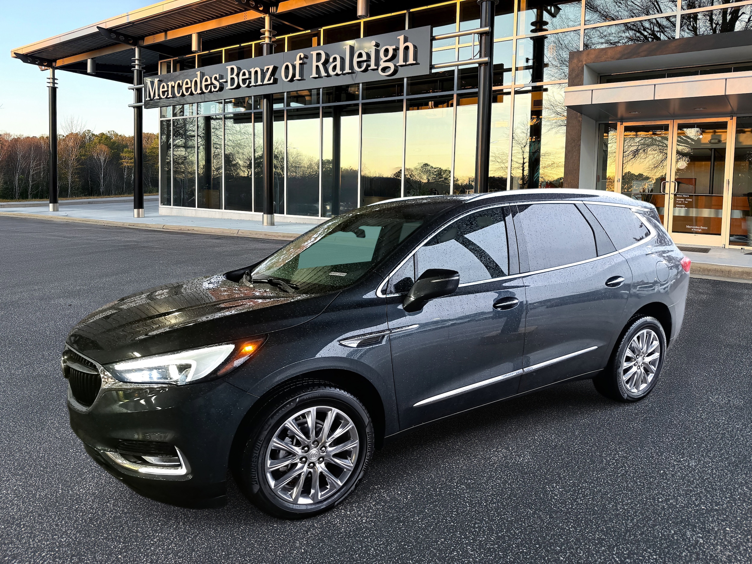 2020 Buick Enclave Essence