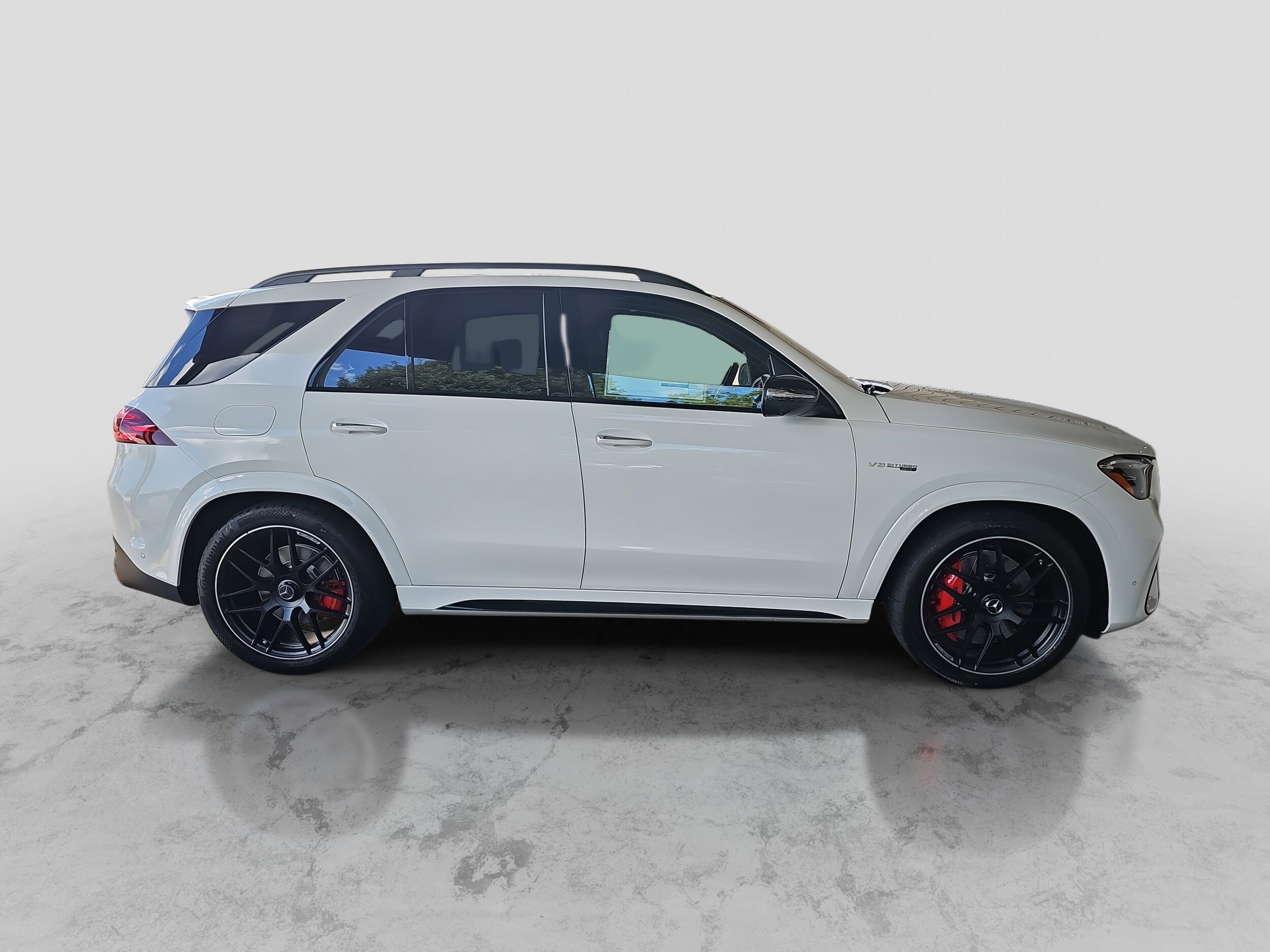 2026 Mercedes Benz GLE AMG 63 S photo 4