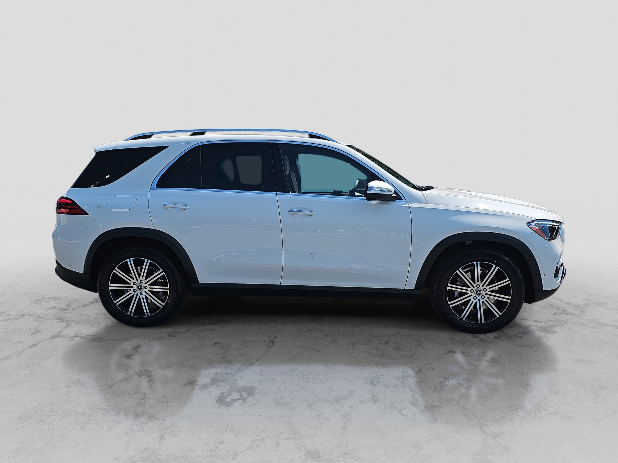 2026 Mercedes Benz GLE 350 photo 2