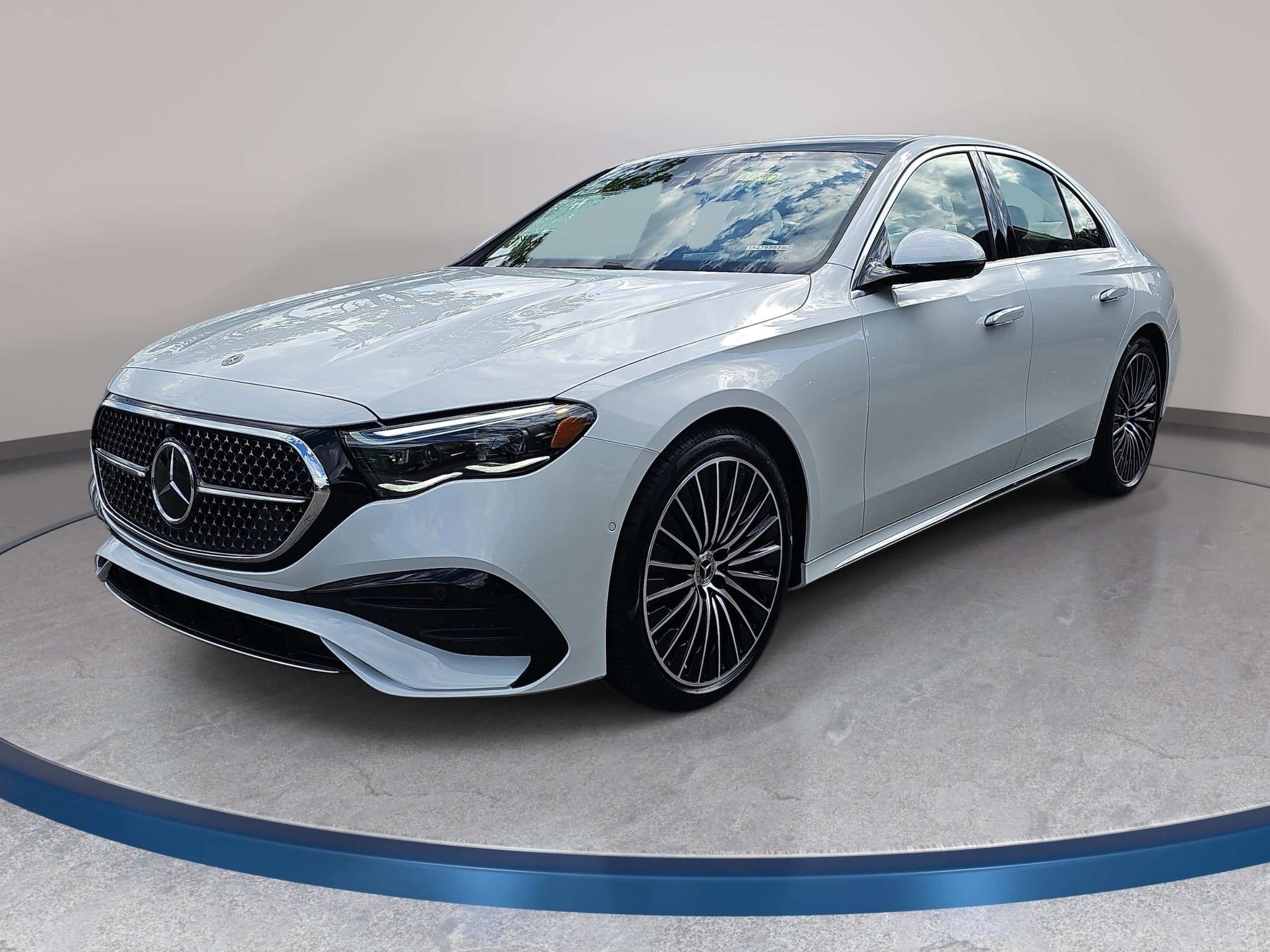 2026 Mercedes-Benz E-Class E450 4MATIC's photo