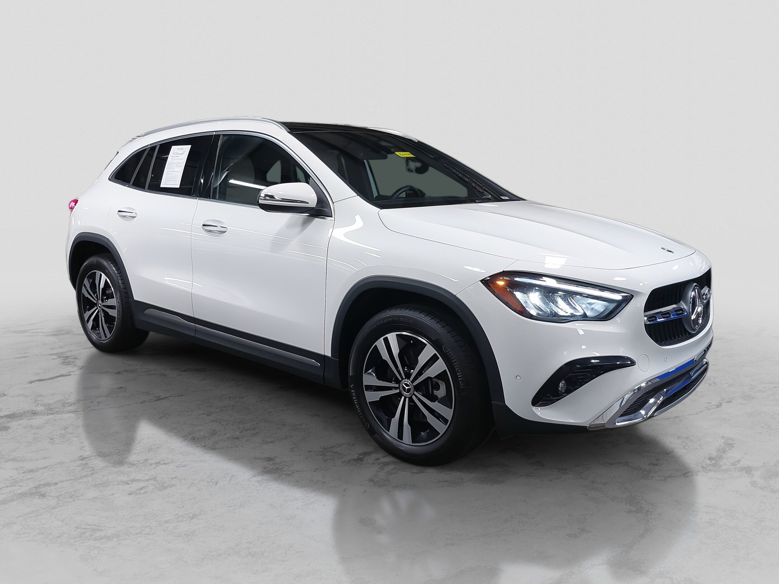 2025 Mercedes Benz GLA 250 photo 3