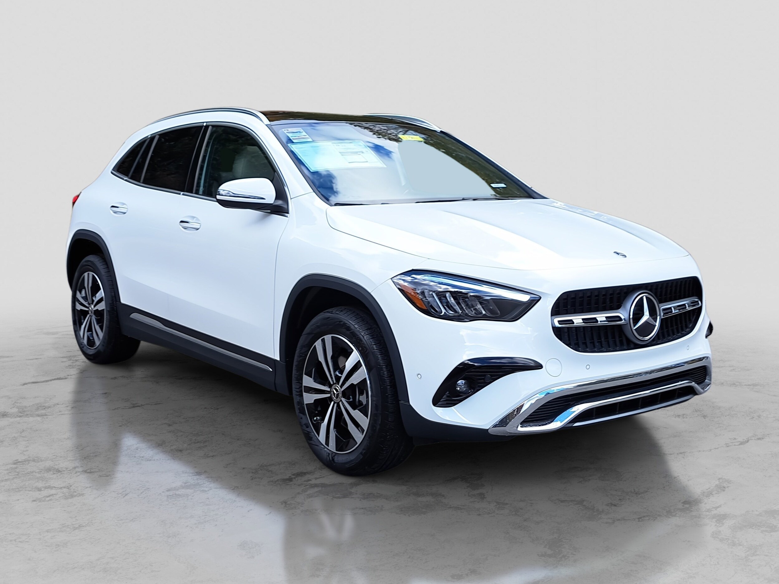2026 Mercedes Benz GLA 250 photo 2