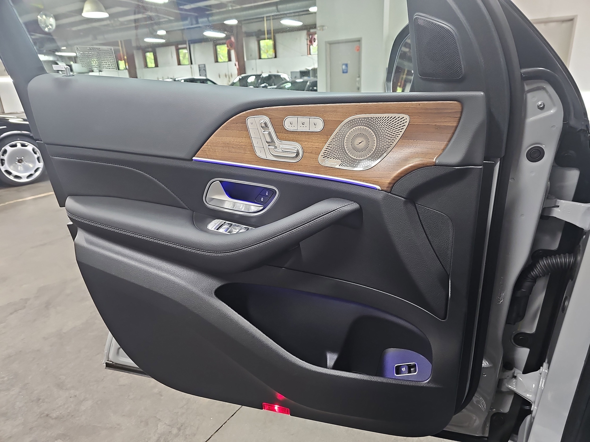 2025 Mercedes-Benz GLE GLE450 - Photo 27