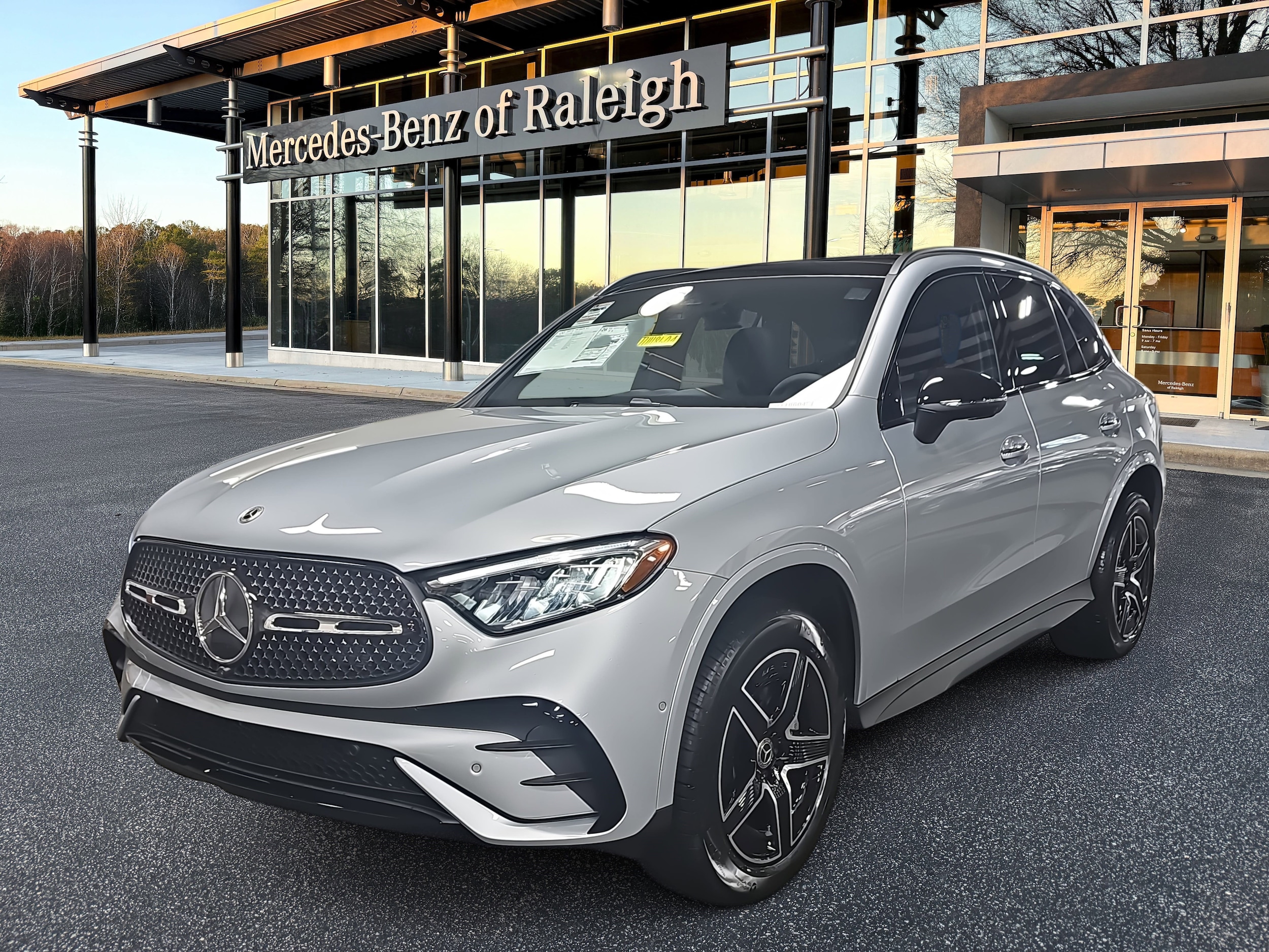 2026 Mercedes-Benz GLC Base's photo