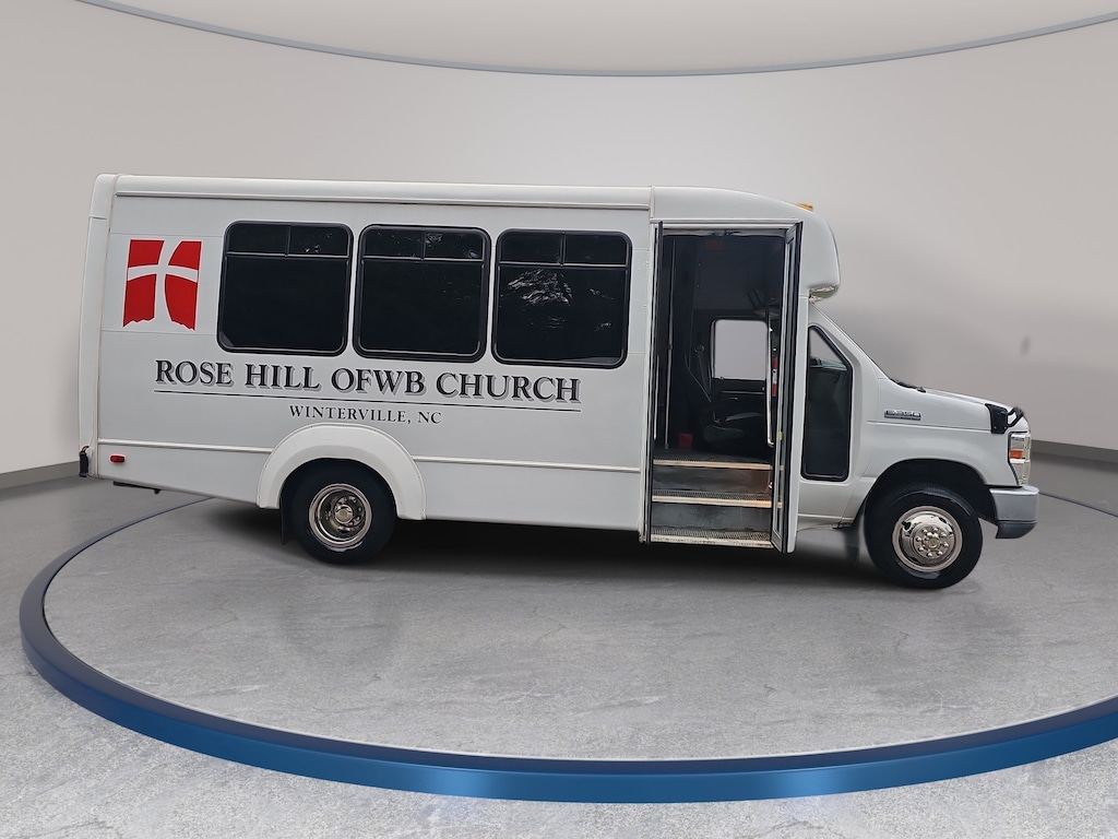Used 2015 Ford Econoline Commercial Cutaway