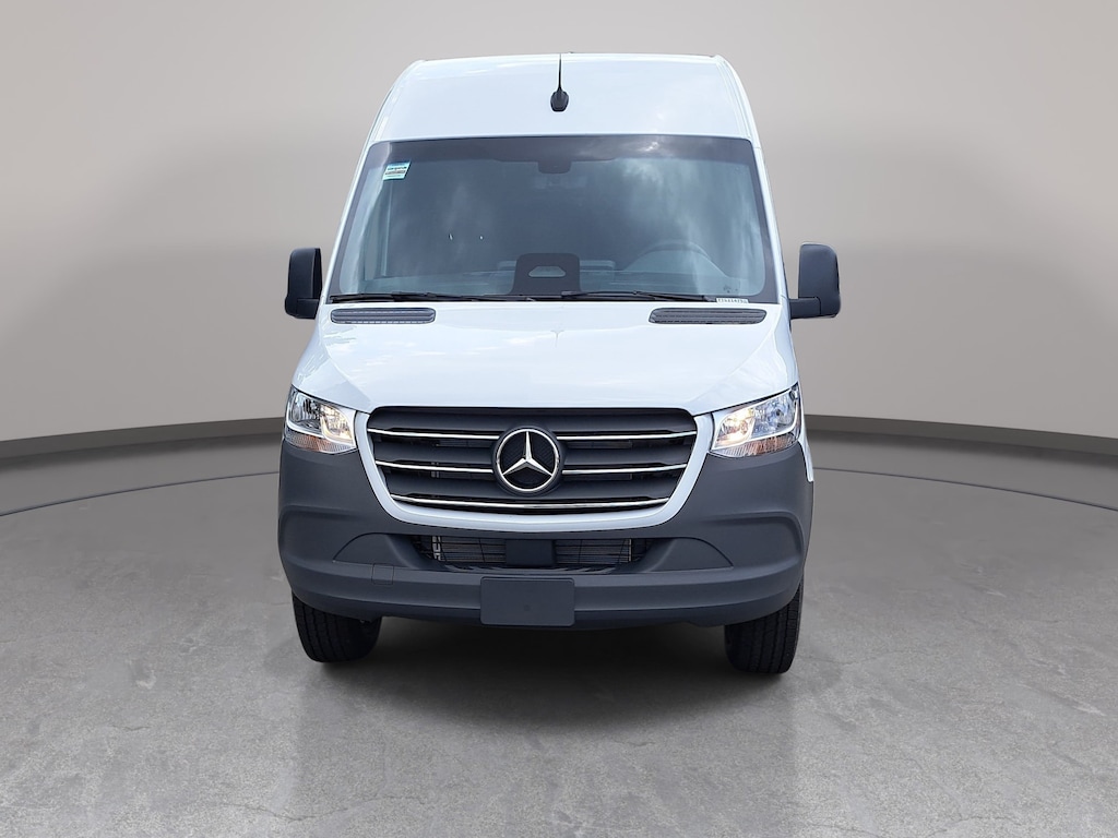 New 2026 Mercedes-Benz Sprinter 2500 Standard Roof 4-Cyl Diesel