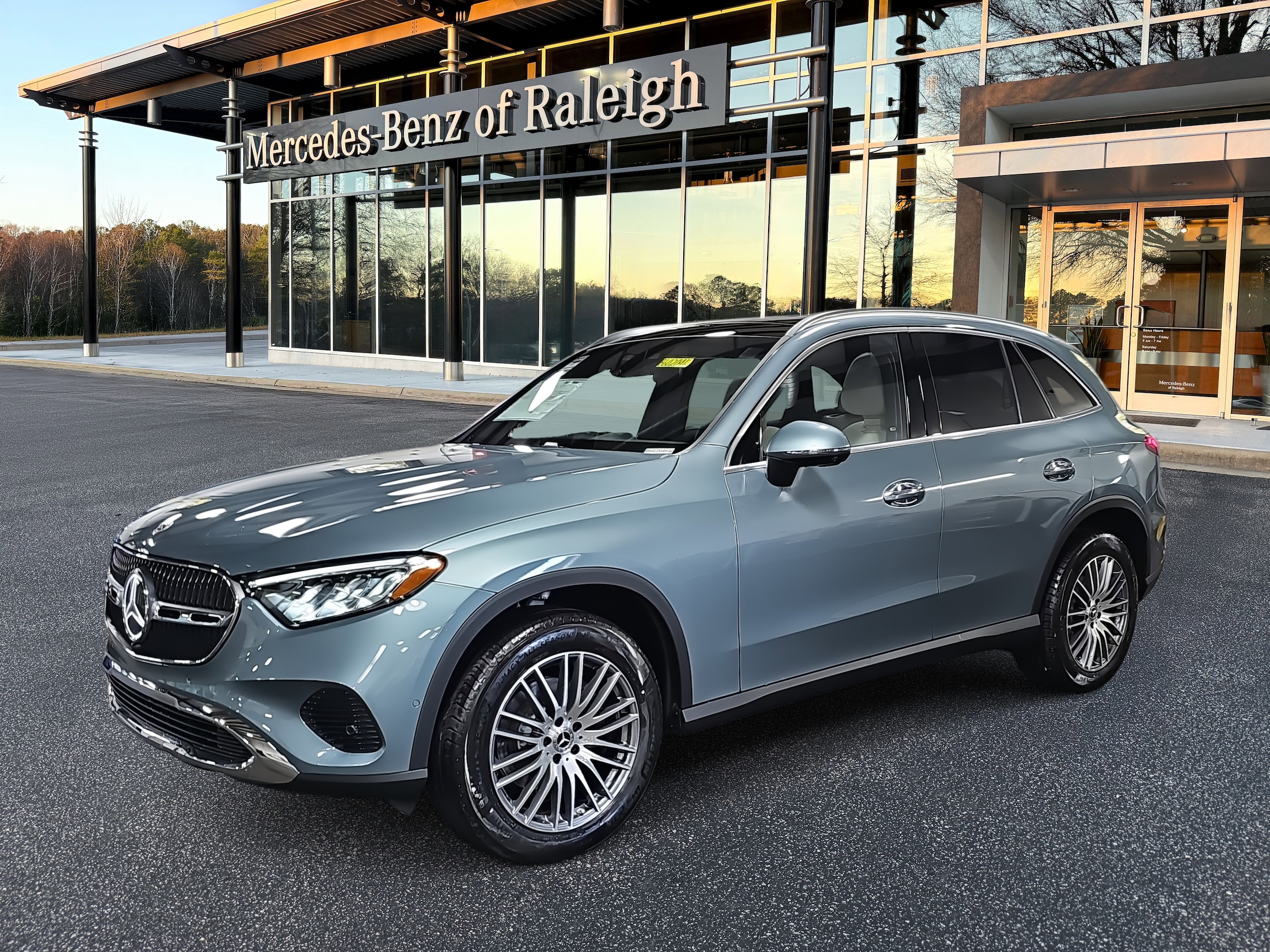 2026 Mercedes-Benz GLC Base's photo