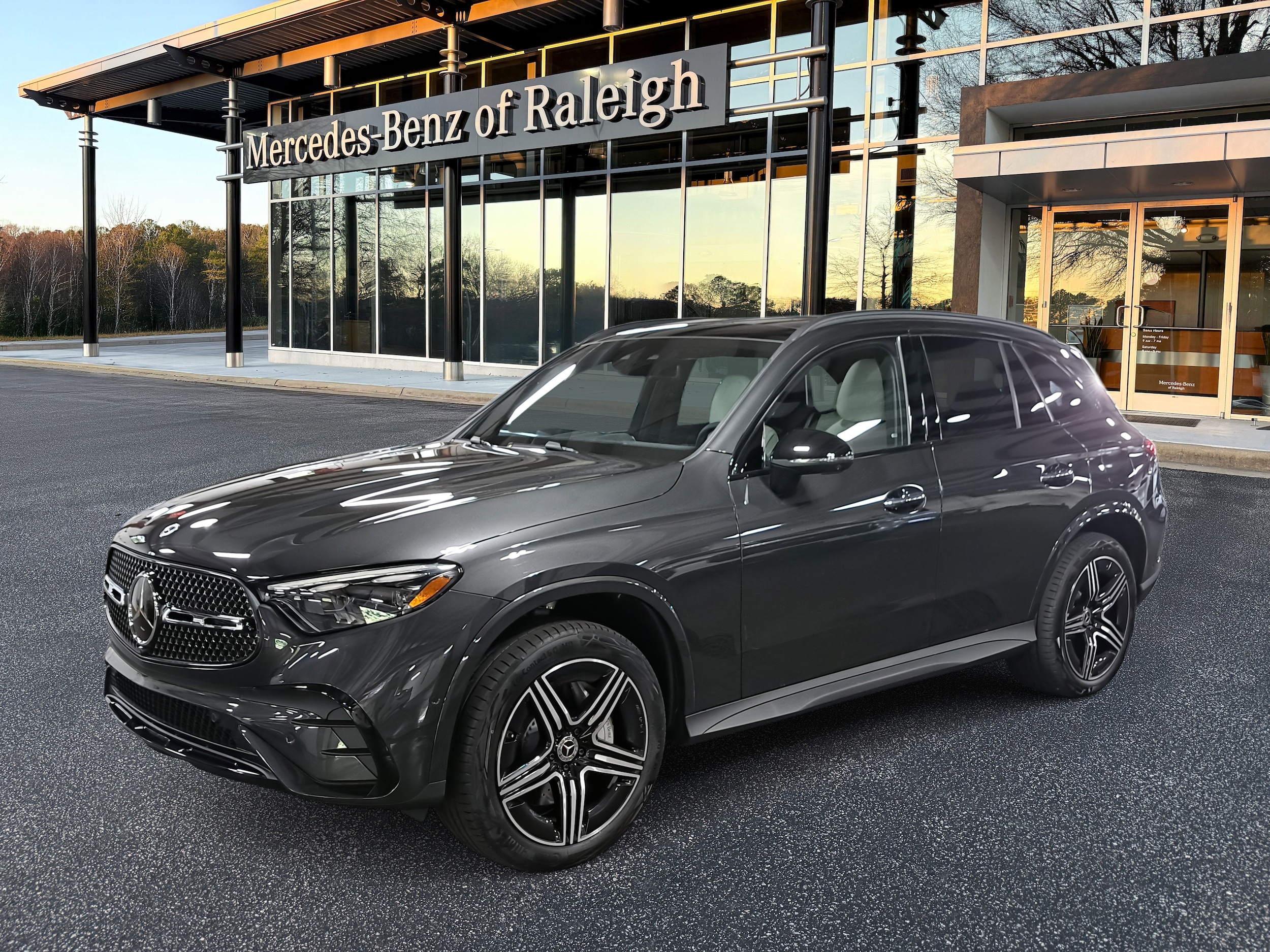 2026 Mercedes-Benz GLC Base's photo