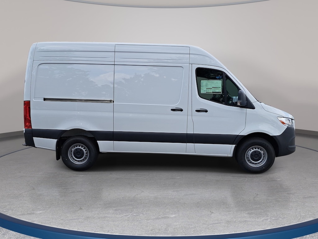 New 2026 Mercedes-Benz Sprinter 2500 Standard Roof 4-Cyl Diesel