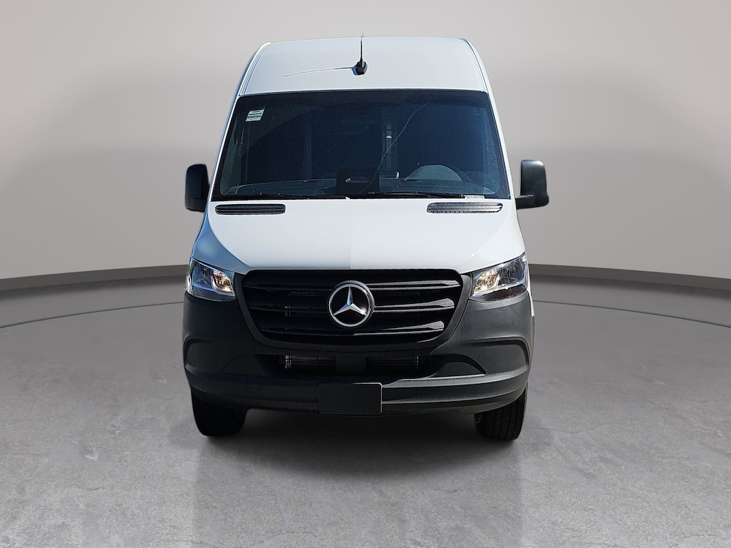 New 2026 Mercedes-Benz Sprinter 2500 Standard Roof 4-Cyl Diesel