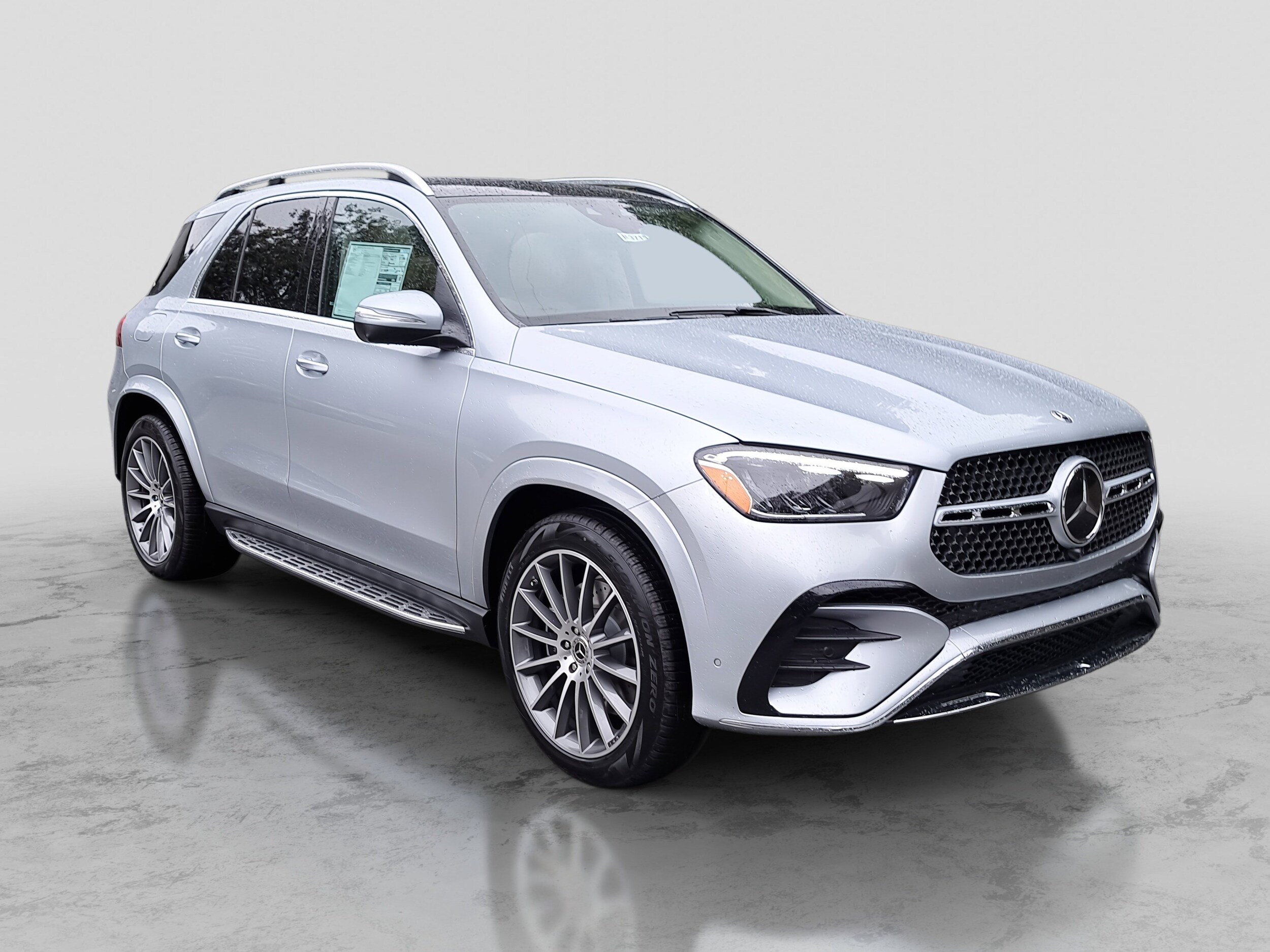 2026 Mercedes Benz GLE 450e 4MATIC photo 3
