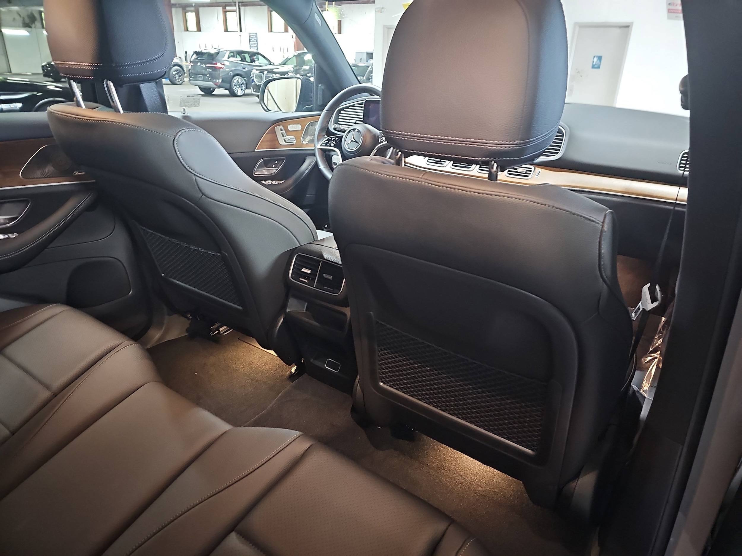 2025 Mercedes-Benz GLE GLE450 - Photo 11