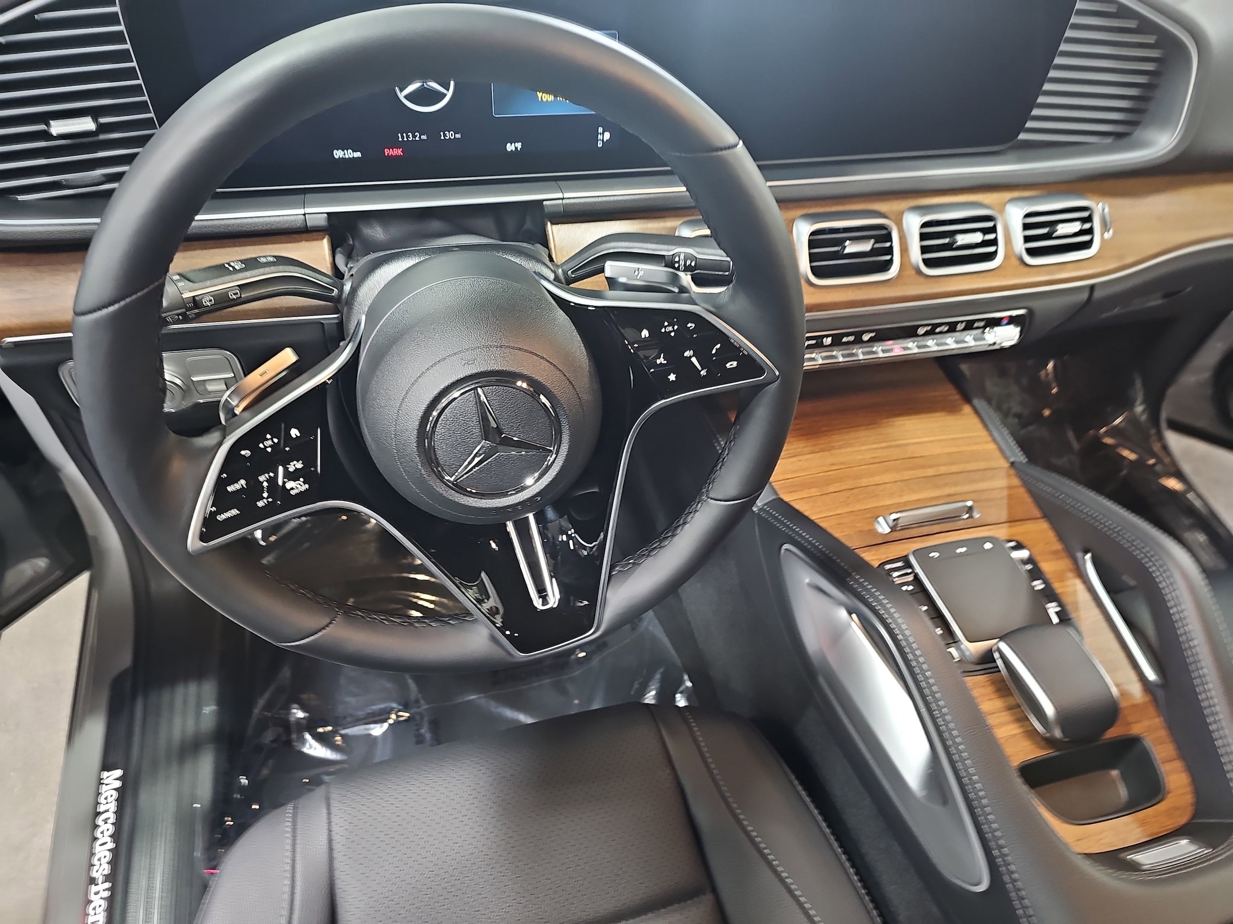 2025 Mercedes-Benz GLE GLE450 - Photo 16