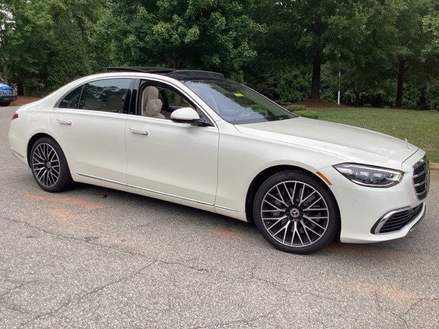 2022 Mercedes Benz S 580 4MATIC photo 2