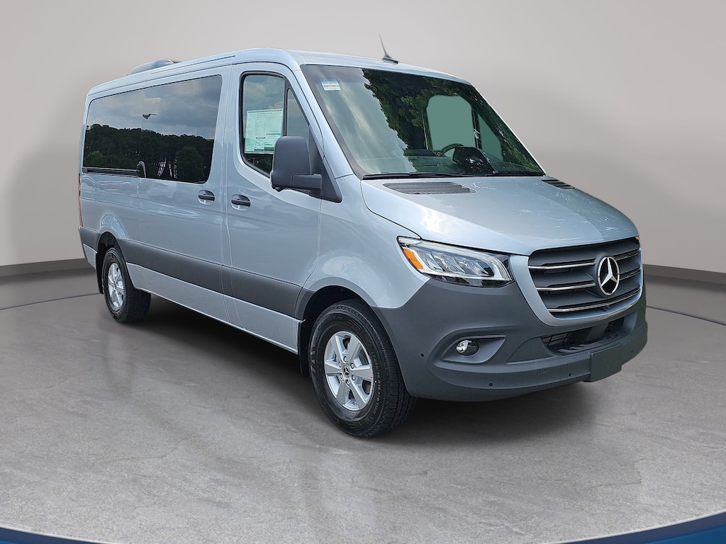 New 2026 Mercedes-Benz Sprinter 2500 Standard Roof 4-Cyl Diesel Van Passenger Van