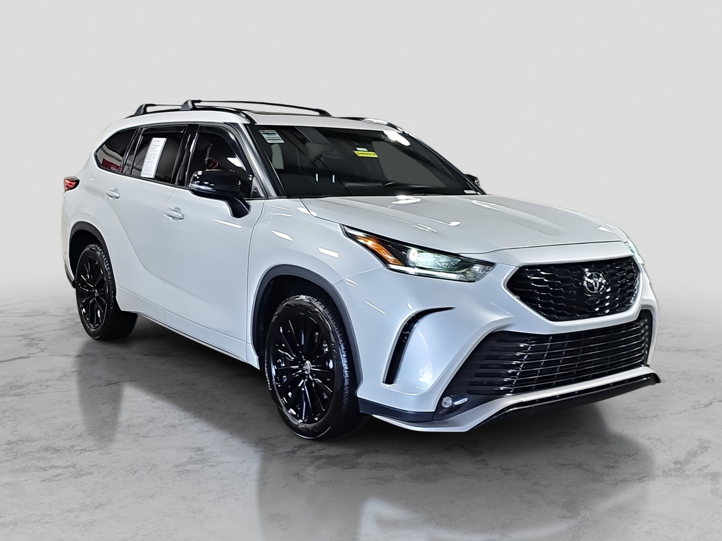 2023 Toyota Highlander XSE photo 3