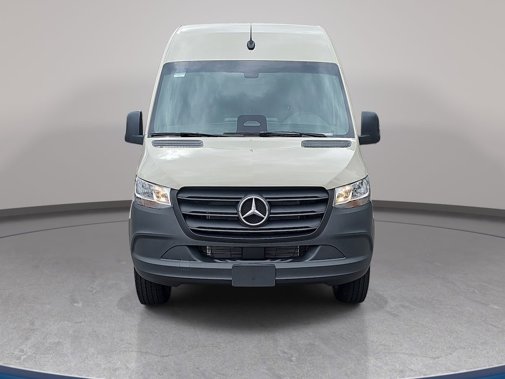 New 2026 Mercedes-Benz Sprinter 2500 Standard Roof 4-Cyl Diesel