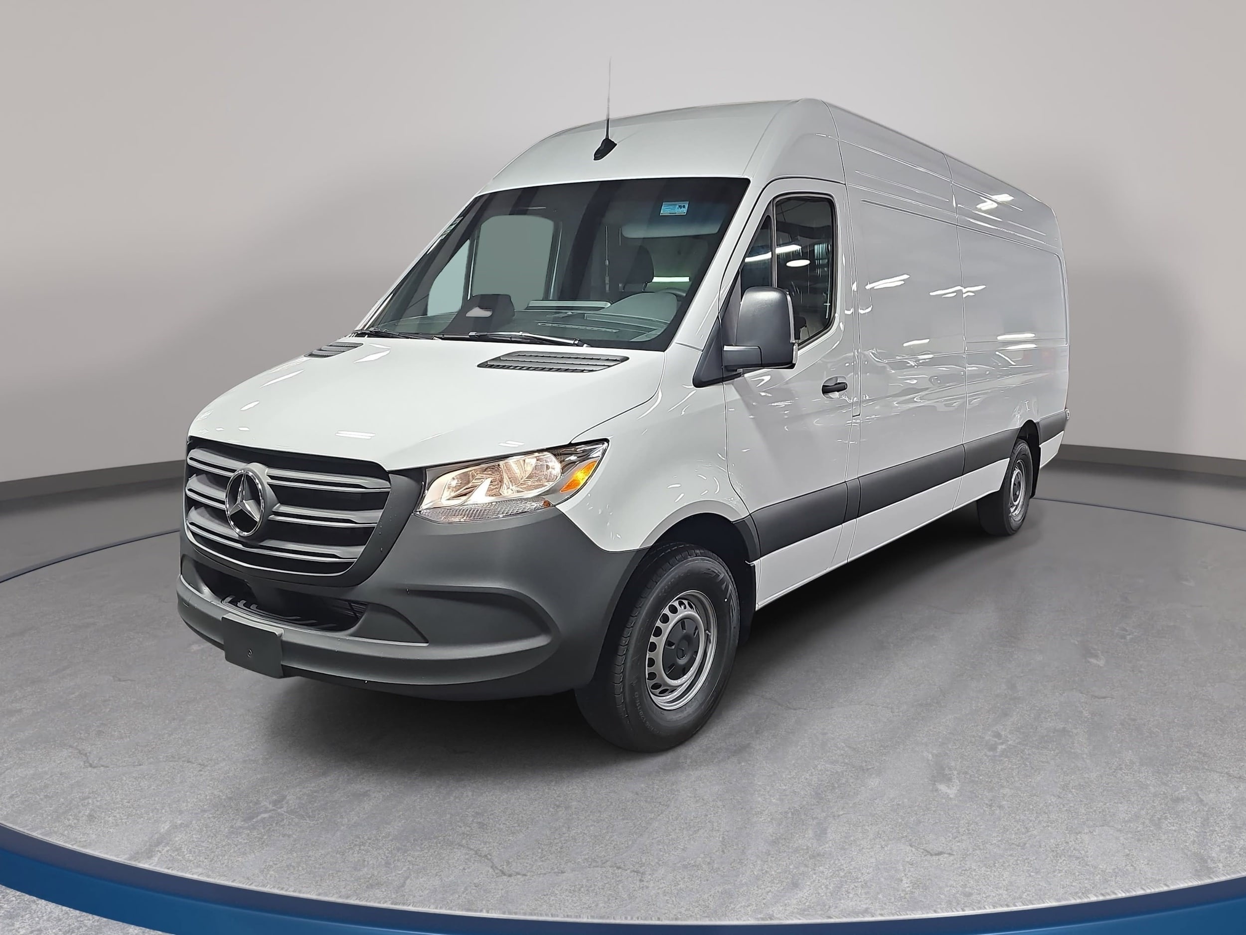 2026 Mercedes-Benz Sprinter 2500 170 WB High Roof's photo