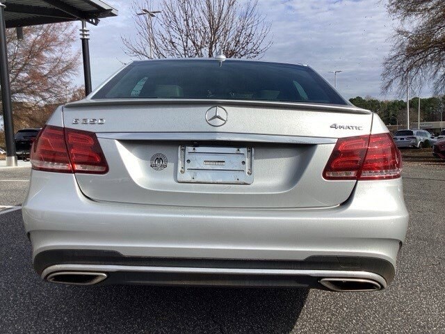 2014 Mercedes Benz E 350 4MATIC photo 3