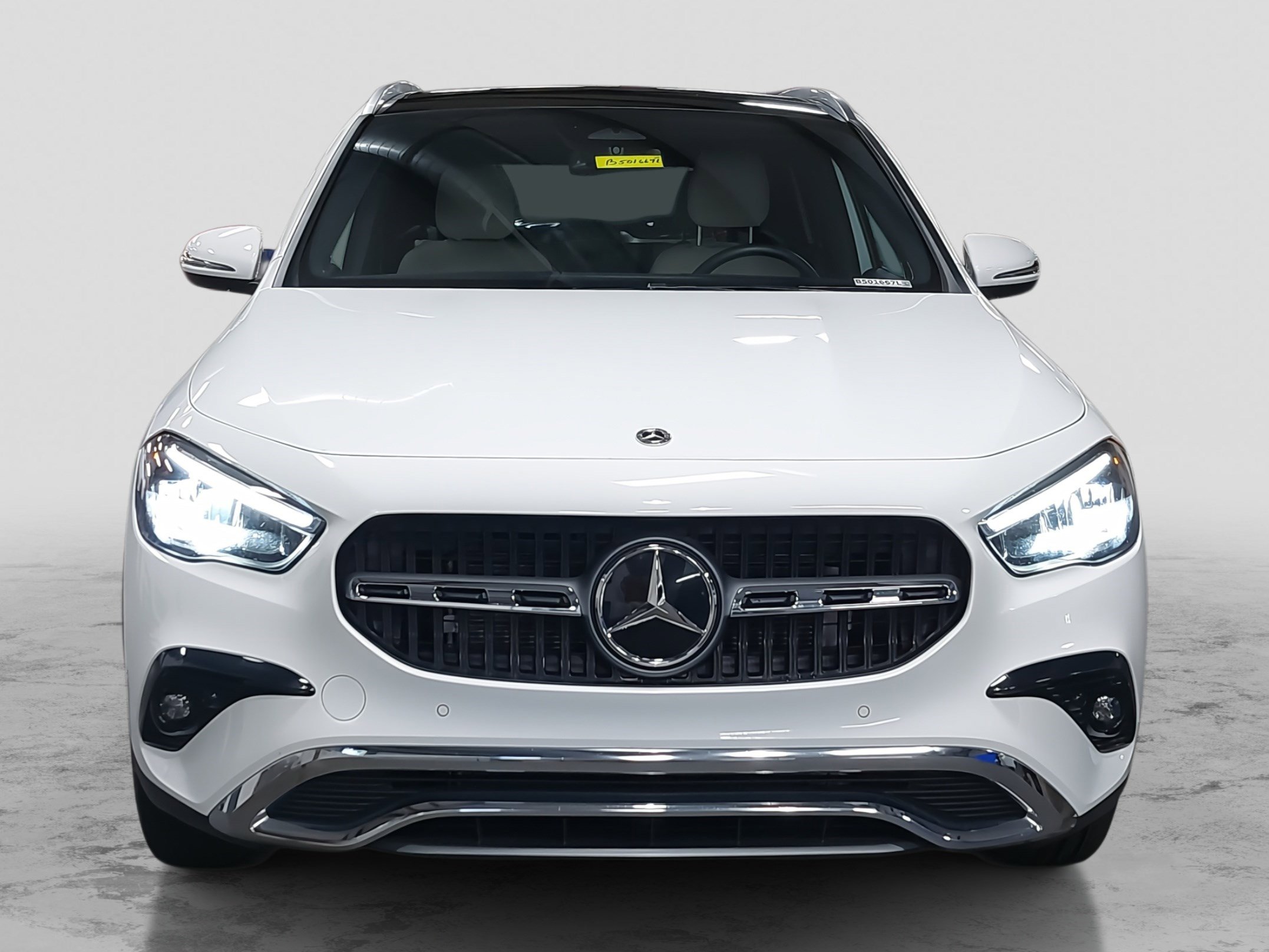 2025 Mercedes Benz GLA 250 photo 2