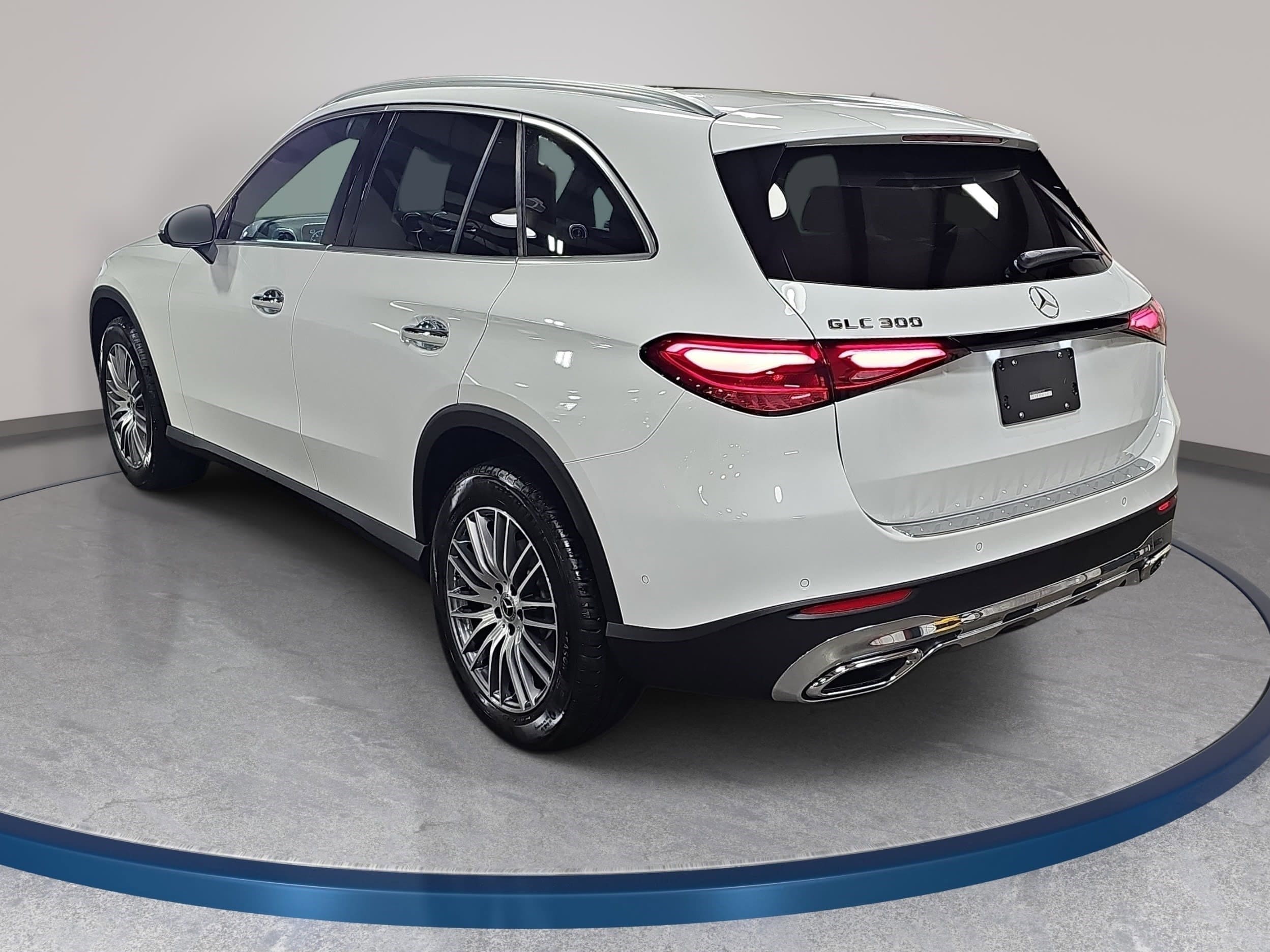 2026 Mercedes-Benz GLC Base - Photo 7