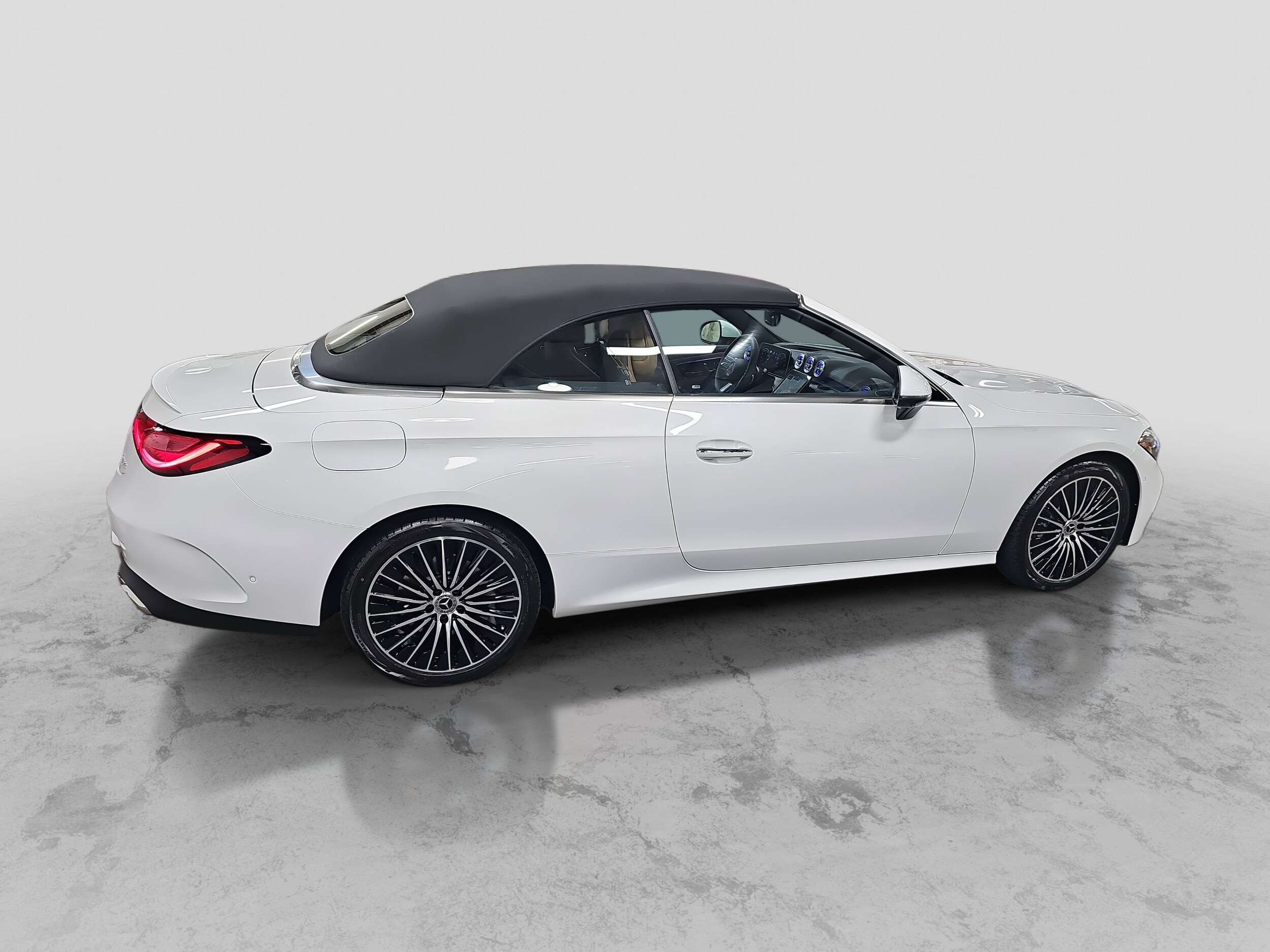 2026 Mercedes Benz CLE 450 Cabriolet photo 2