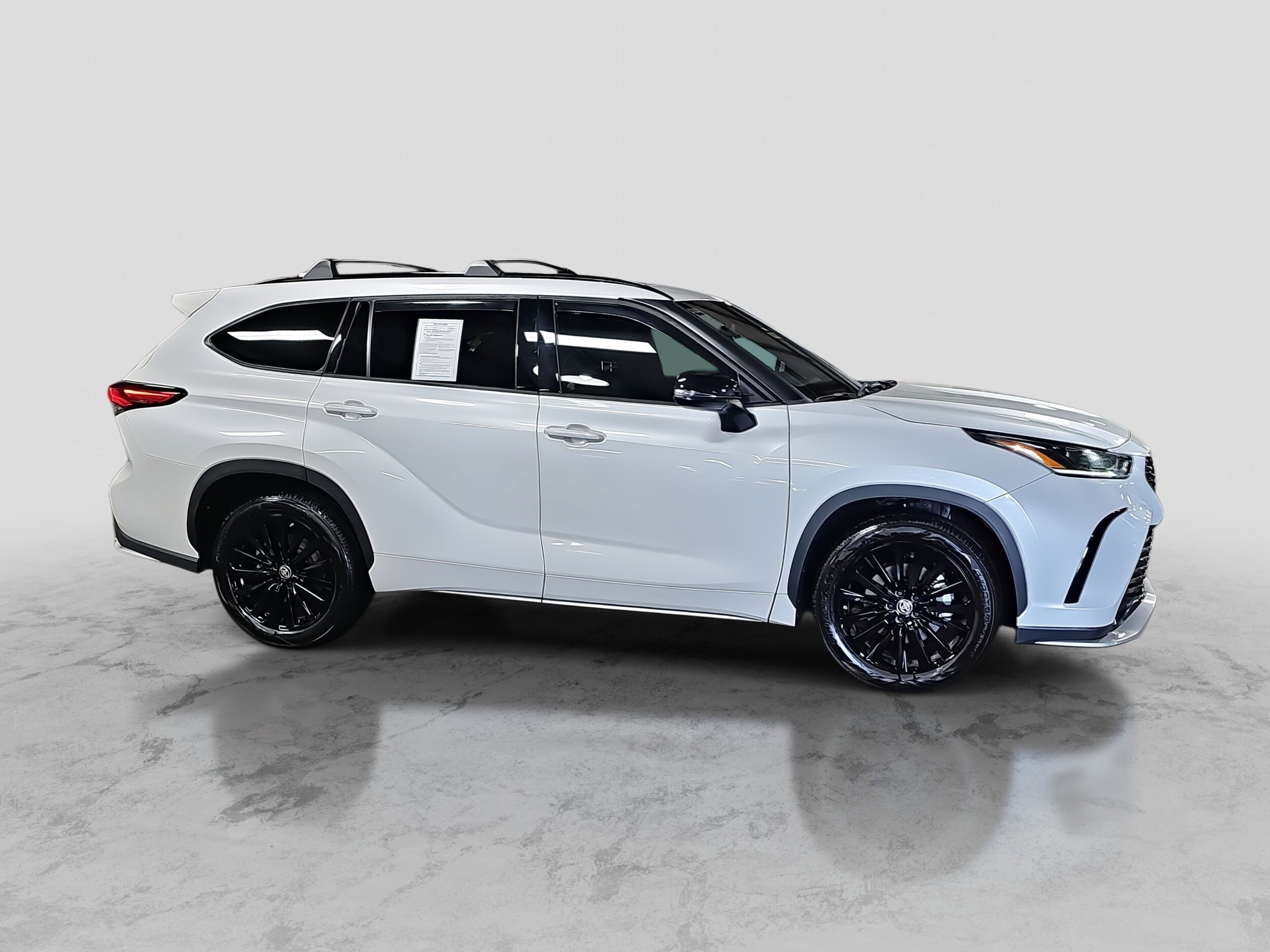 2023 Toyota Highlander XSE photo 4