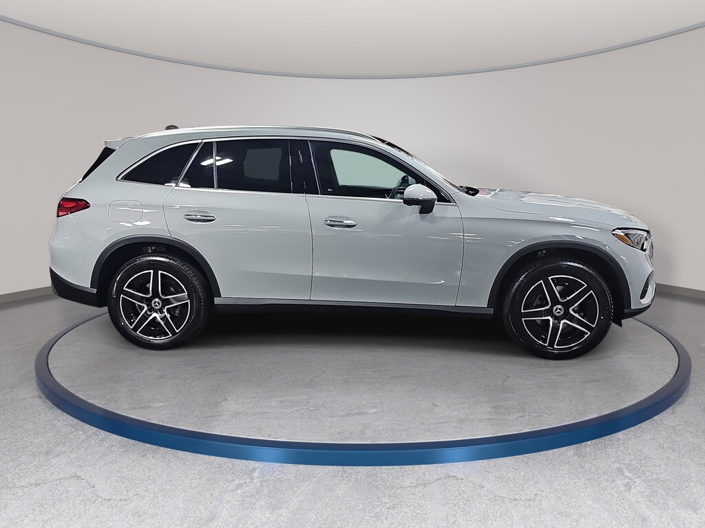 New 2026 Mercedes-Benz GLC 300 SUV