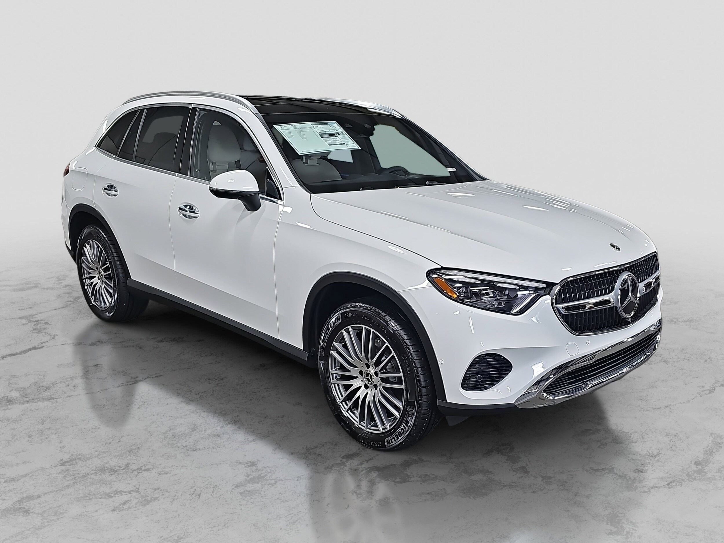 2026 Mercedes Benz GLC 300 4MATIC photo 2