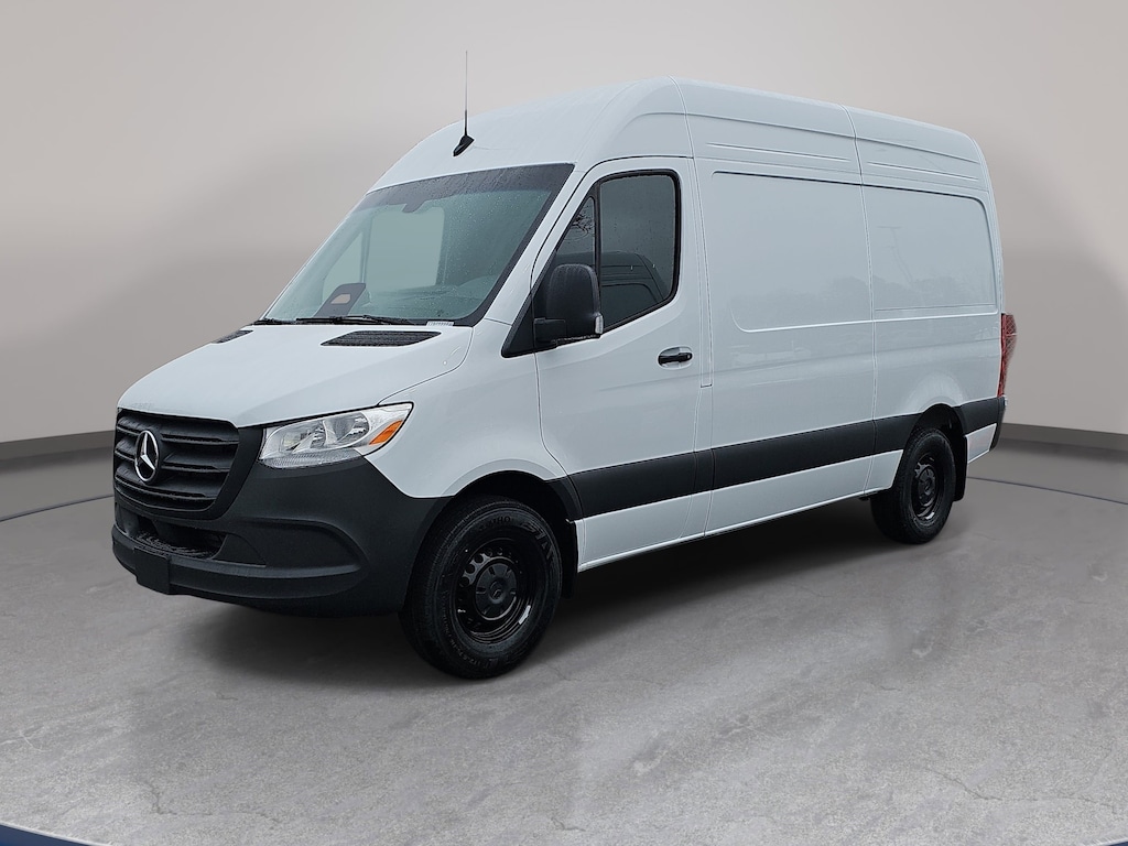 New 2026 Mercedes-Benz Sprinter 2500 Standard Roof 4-Cyl Diesel
