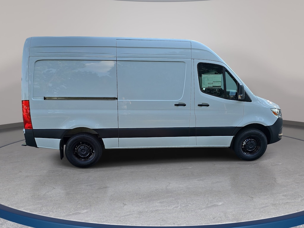 New 2026 Mercedes-Benz Sprinter 2500 Standard Roof 4-Cyl Diesel