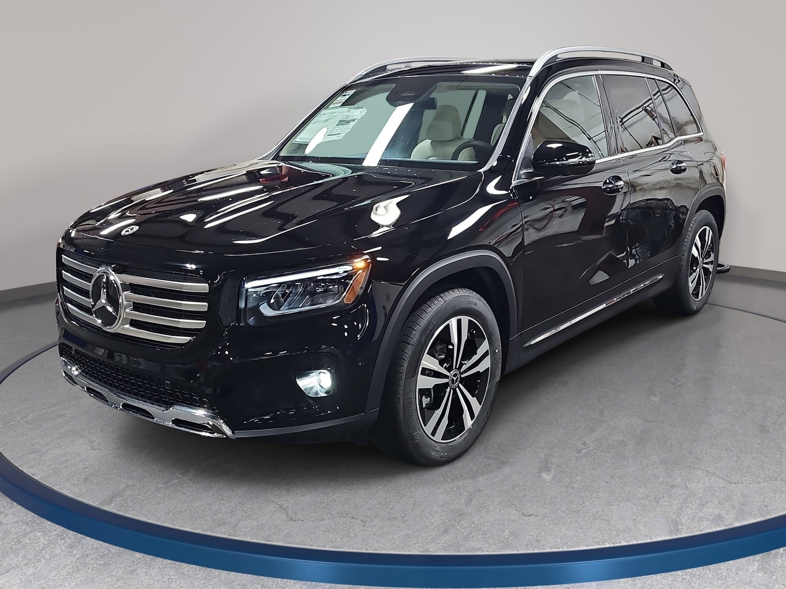 2026 Mercedes-Benz GLB GLB 250's photo