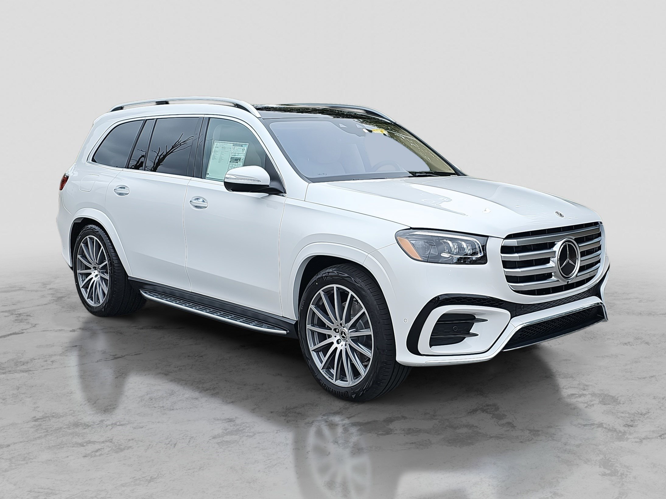 2026 Mercedes Benz GLS 450 4MATIC photo 3