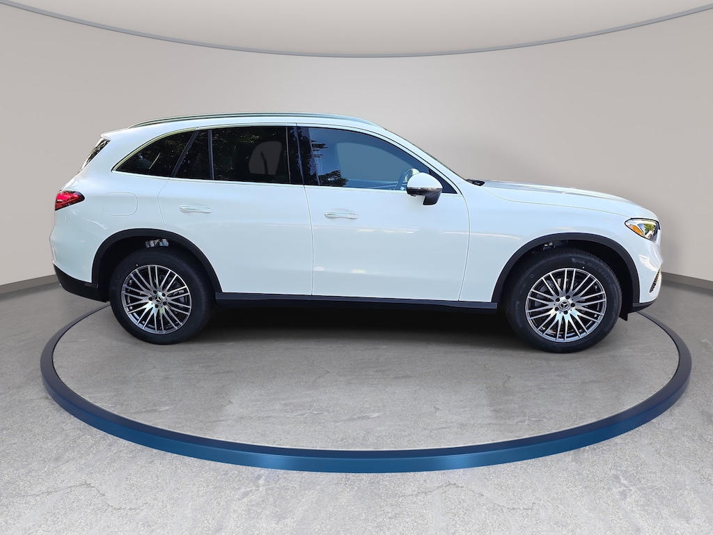 New 2026 Mercedes-Benz GLC 300 SUV