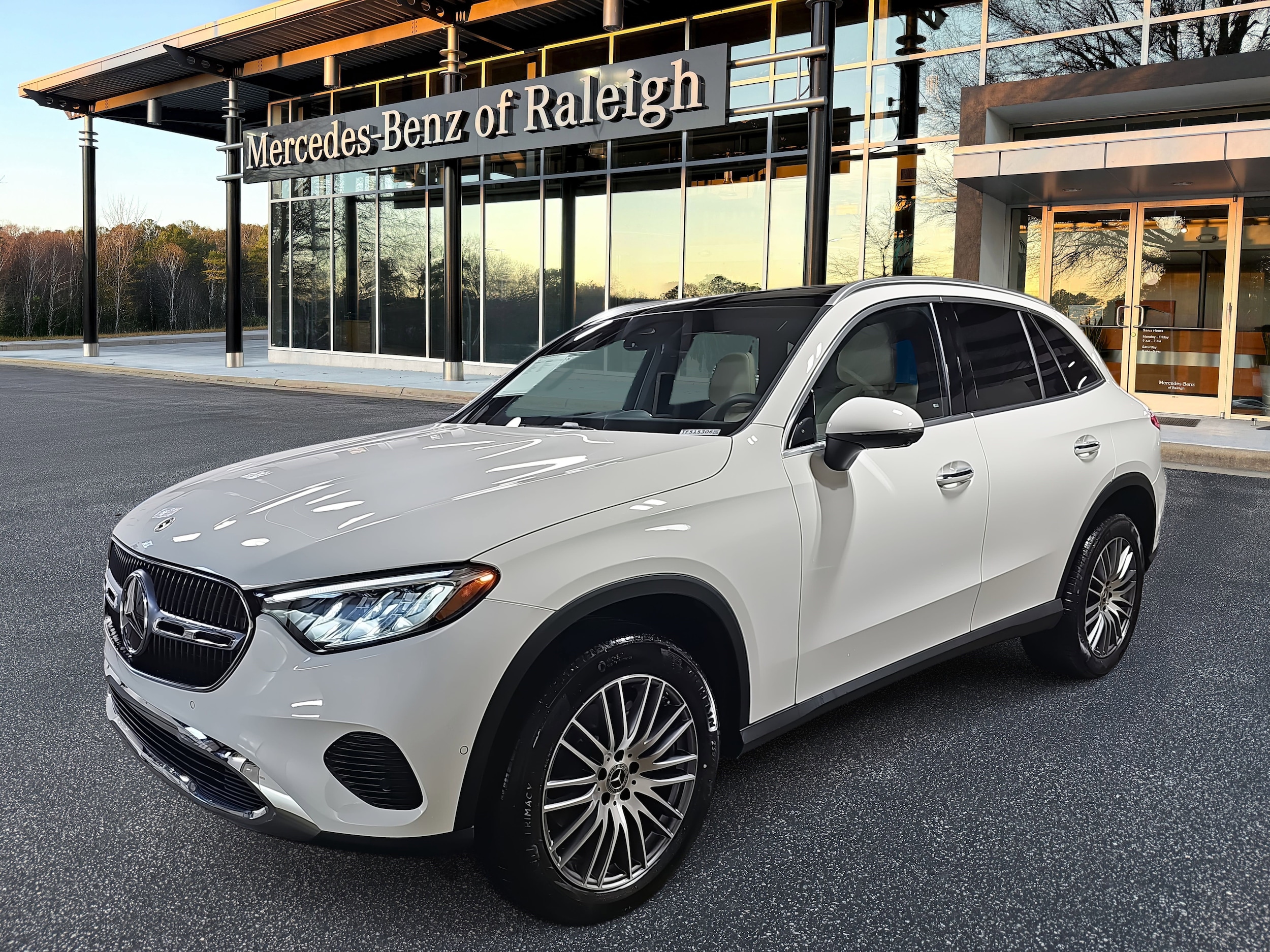 2026 Mercedes-Benz GLC Base's photo