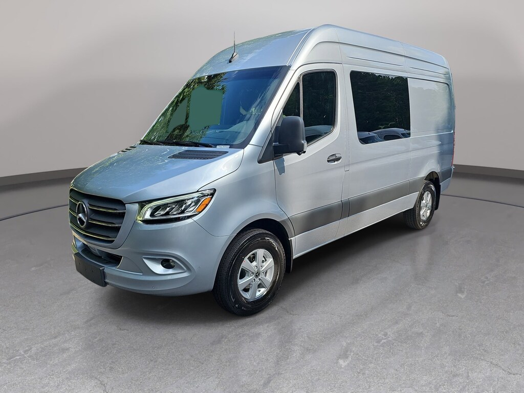 New 2026 Mercedes-Benz Sprinter 2500 Standard Roof 4-Cyl Diesel