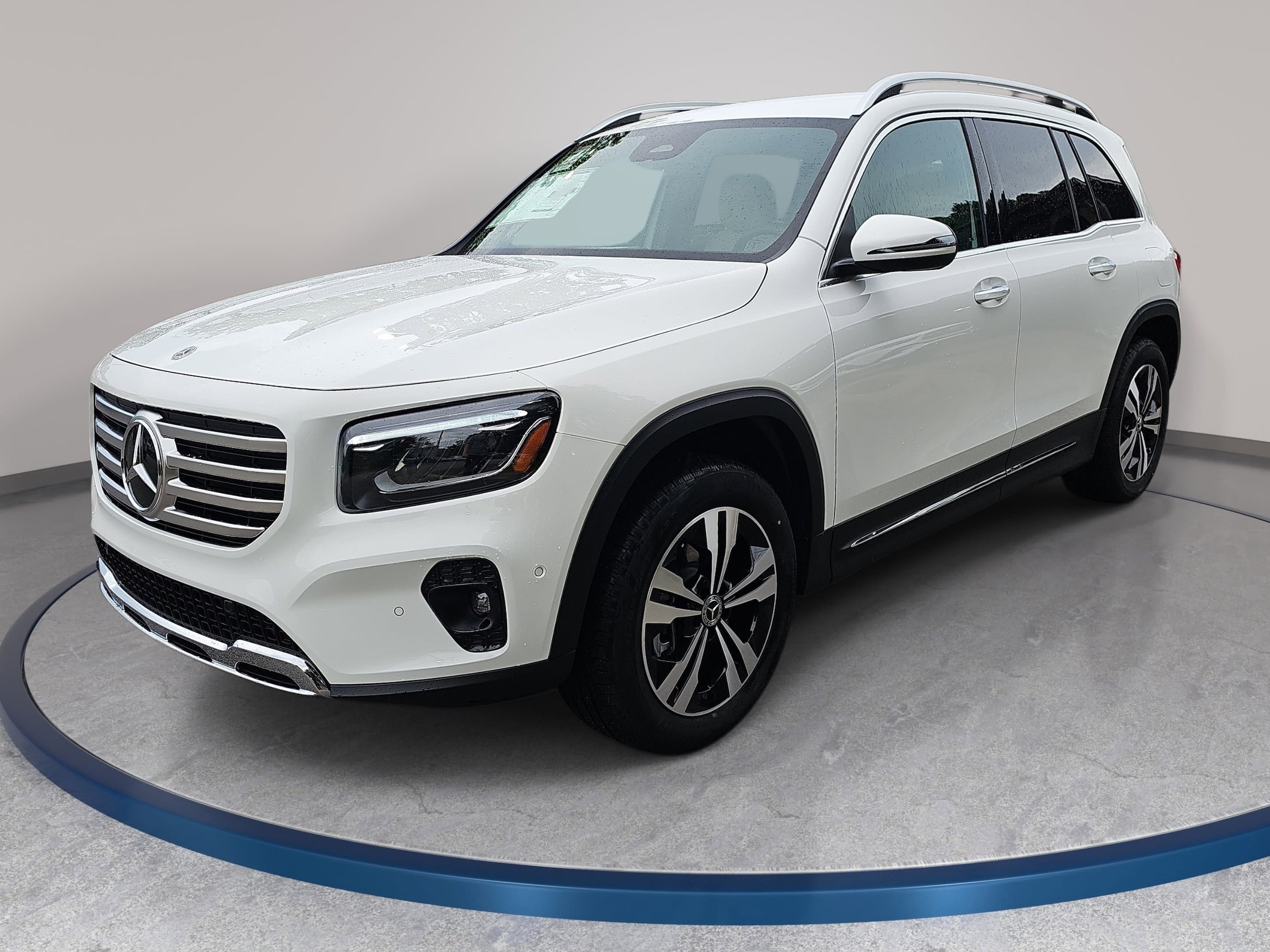 2026 Mercedes-Benz GLB GLB 250's photo