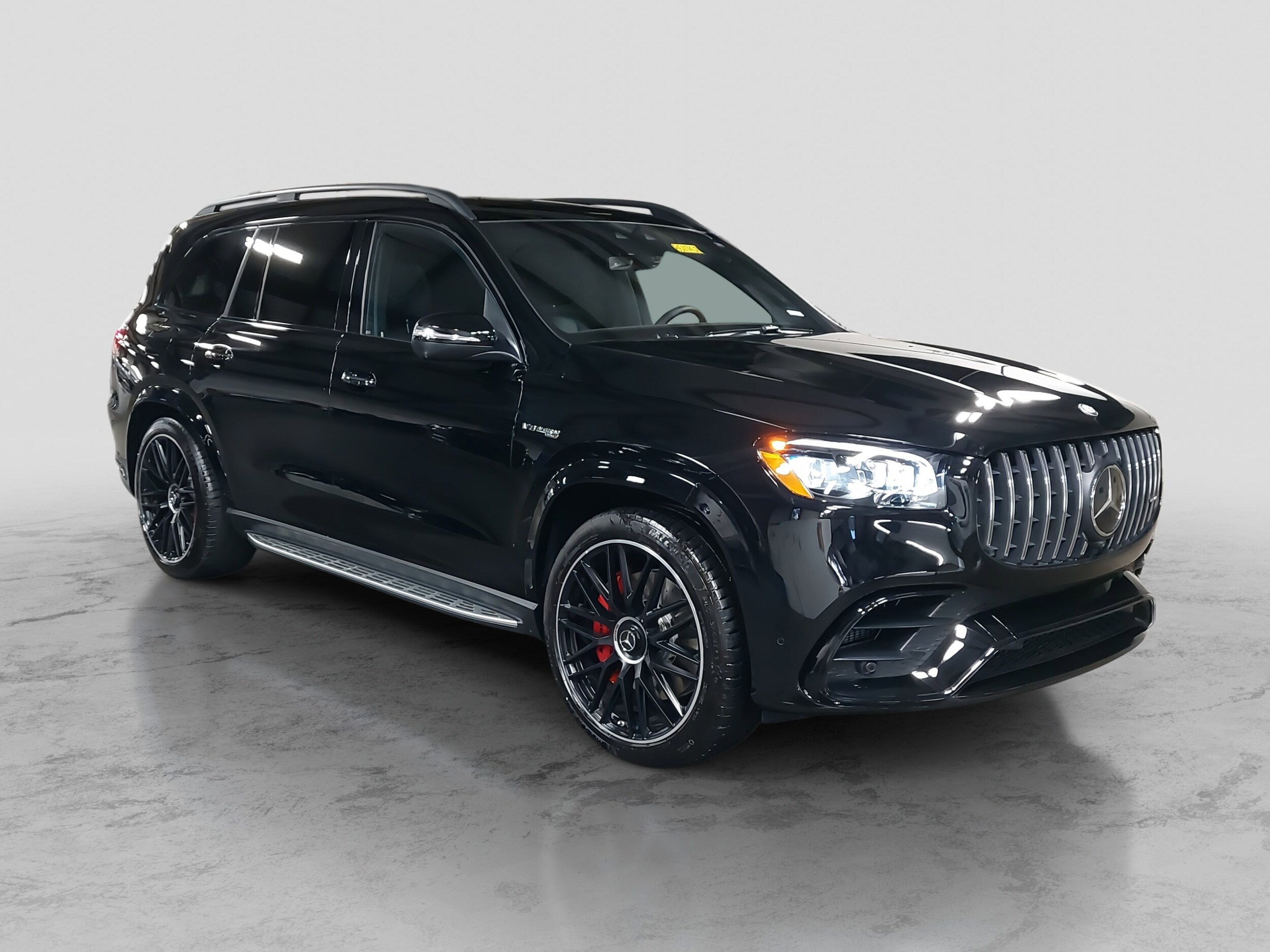 2025 Mercedes Benz GLS AMG 63 4MATIC photo 3