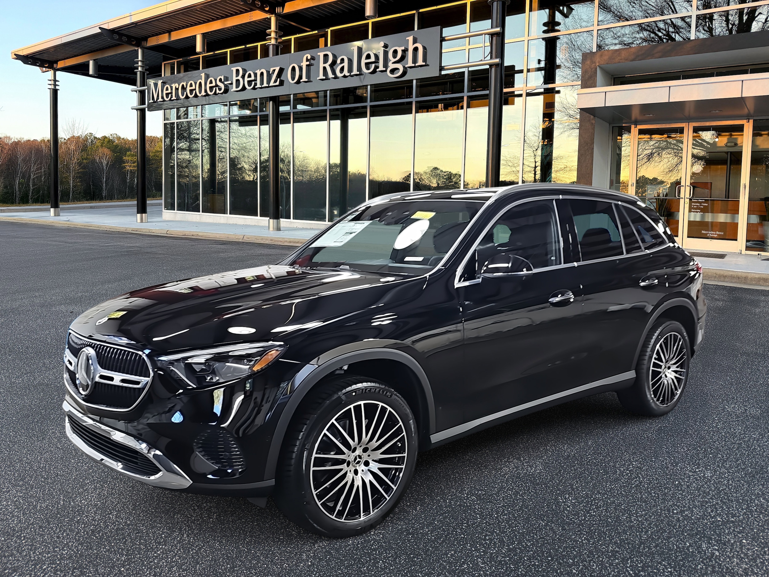 2026 Mercedes-Benz GLC Base's photo