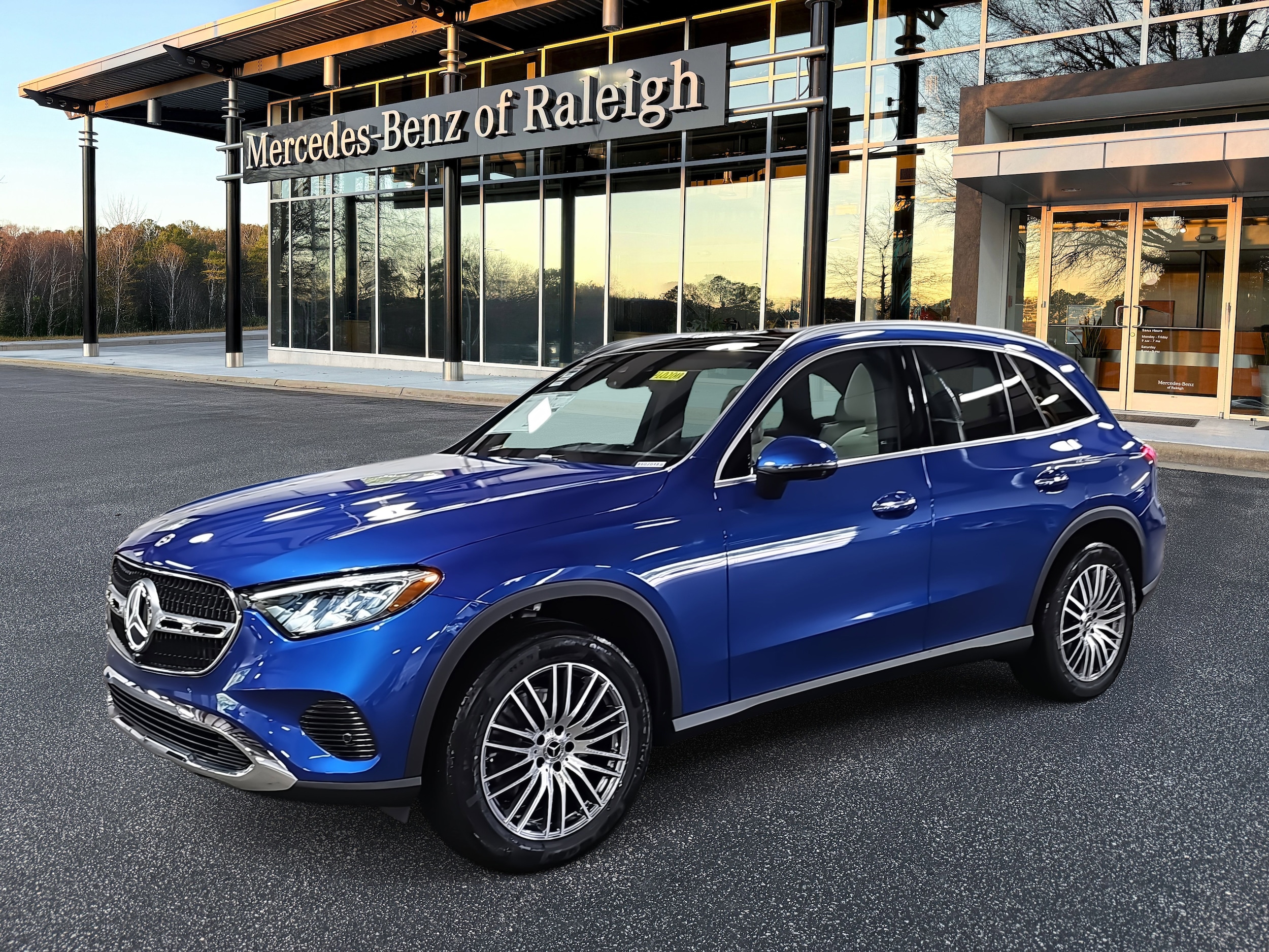 2026 Mercedes-Benz GLC Base's photo