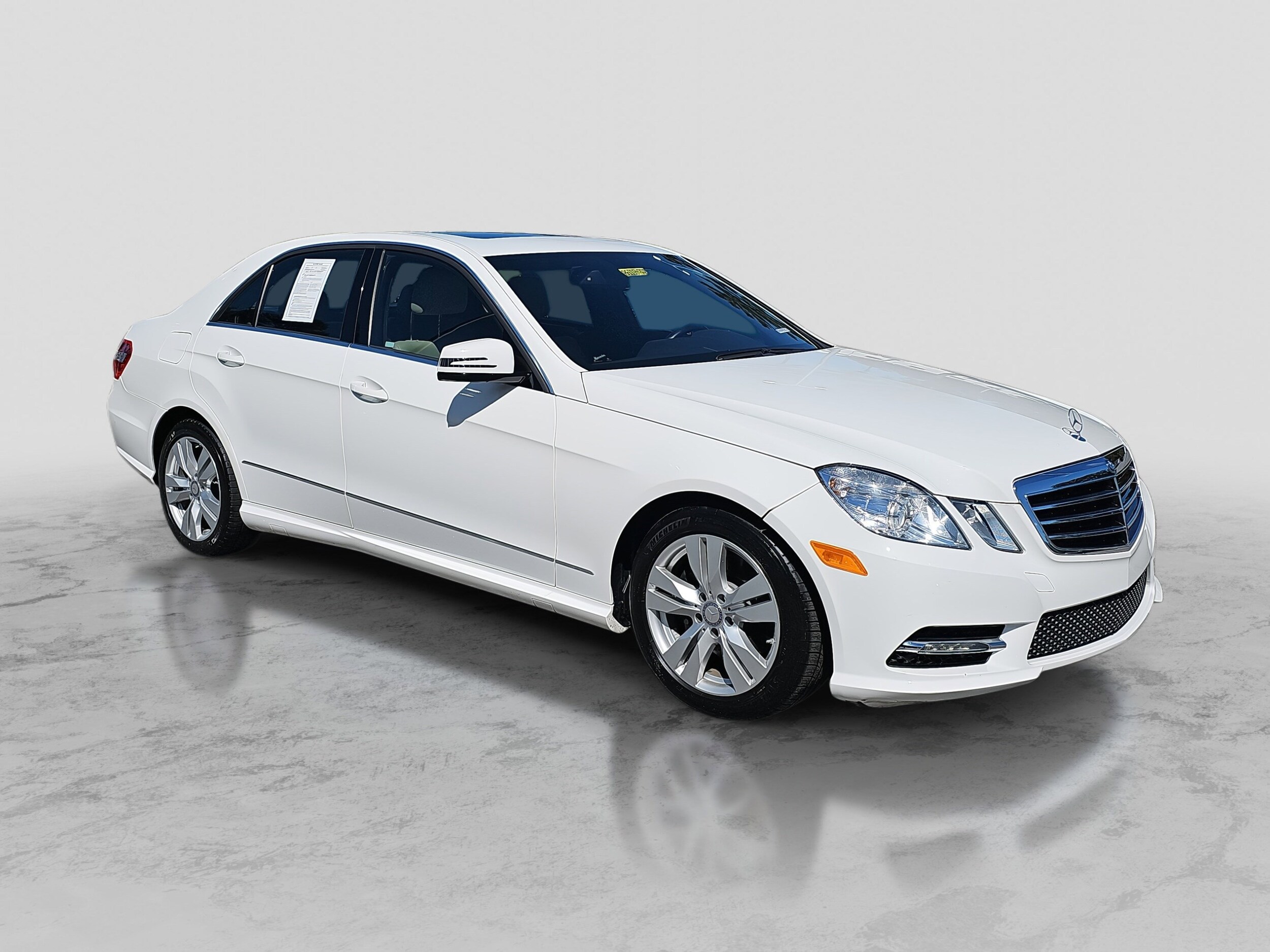 2013 Mercedes Benz E 350 photo 3