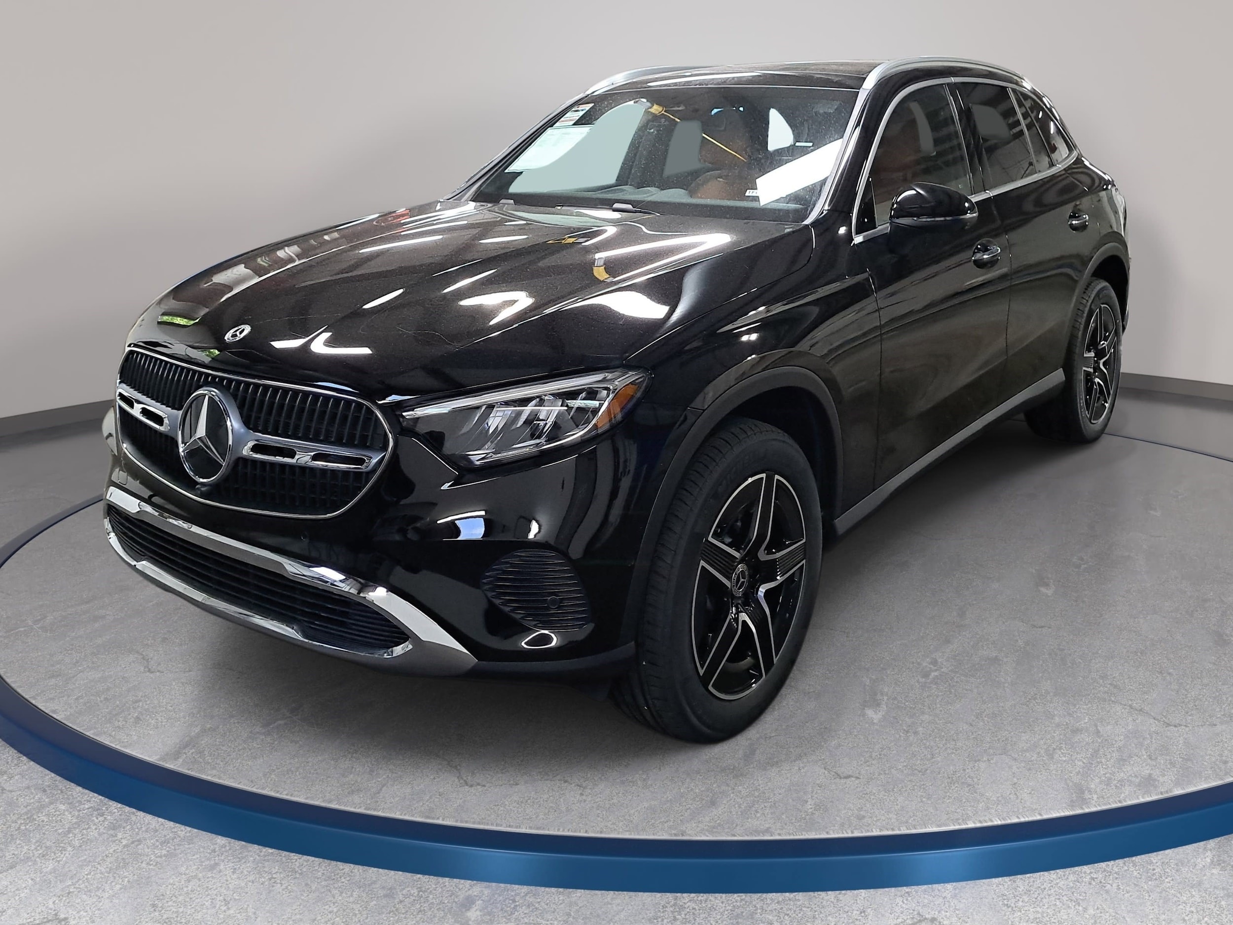 2026 Mercedes-Benz GLC GLC 300's photo