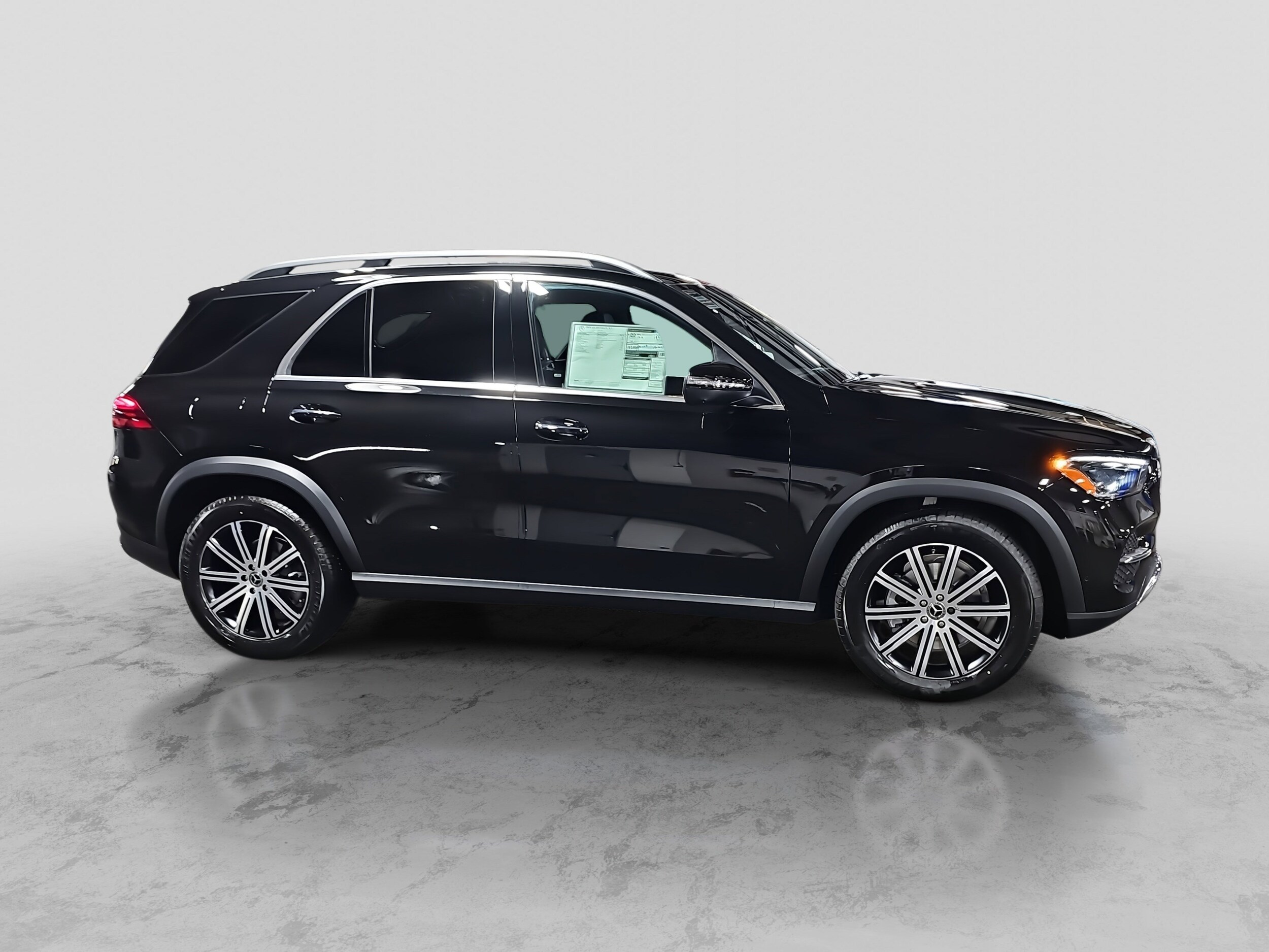 2026 Mercedes Benz GLE 350 4MATIC photo 4