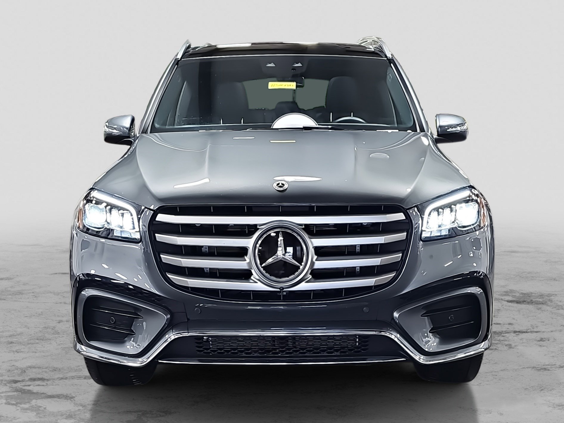 2025 Mercedes Benz GLS 450 4MATIC photo 2