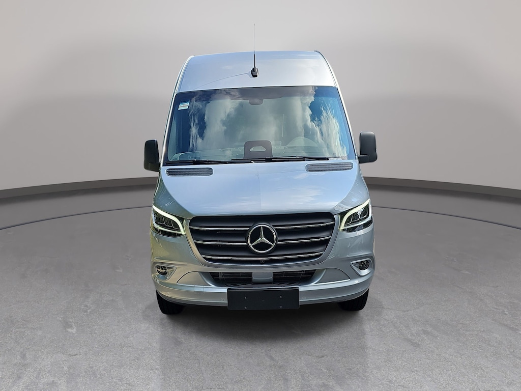 New 2026 Mercedes-Benz Sprinter 2500 Standard Roof 4-Cyl Diesel