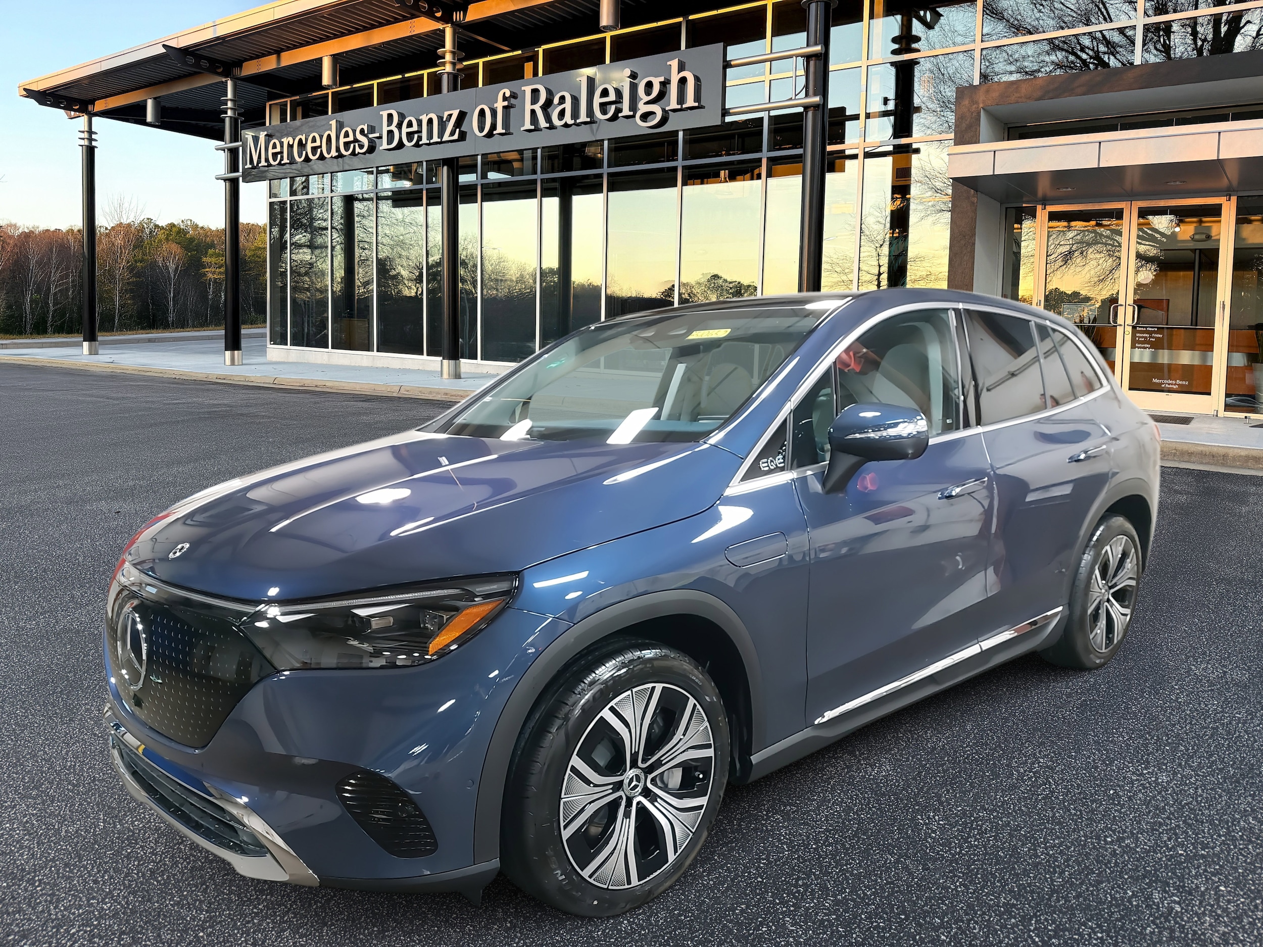 2025 Mercedes-Benz EQE SUV
