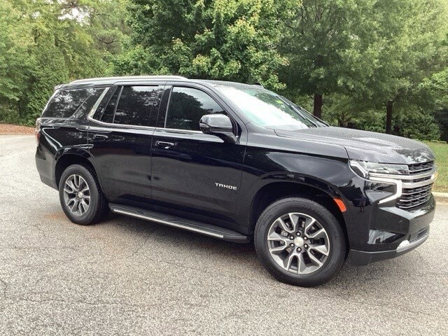 2023 Chevrolet Tahoe LT photo 2