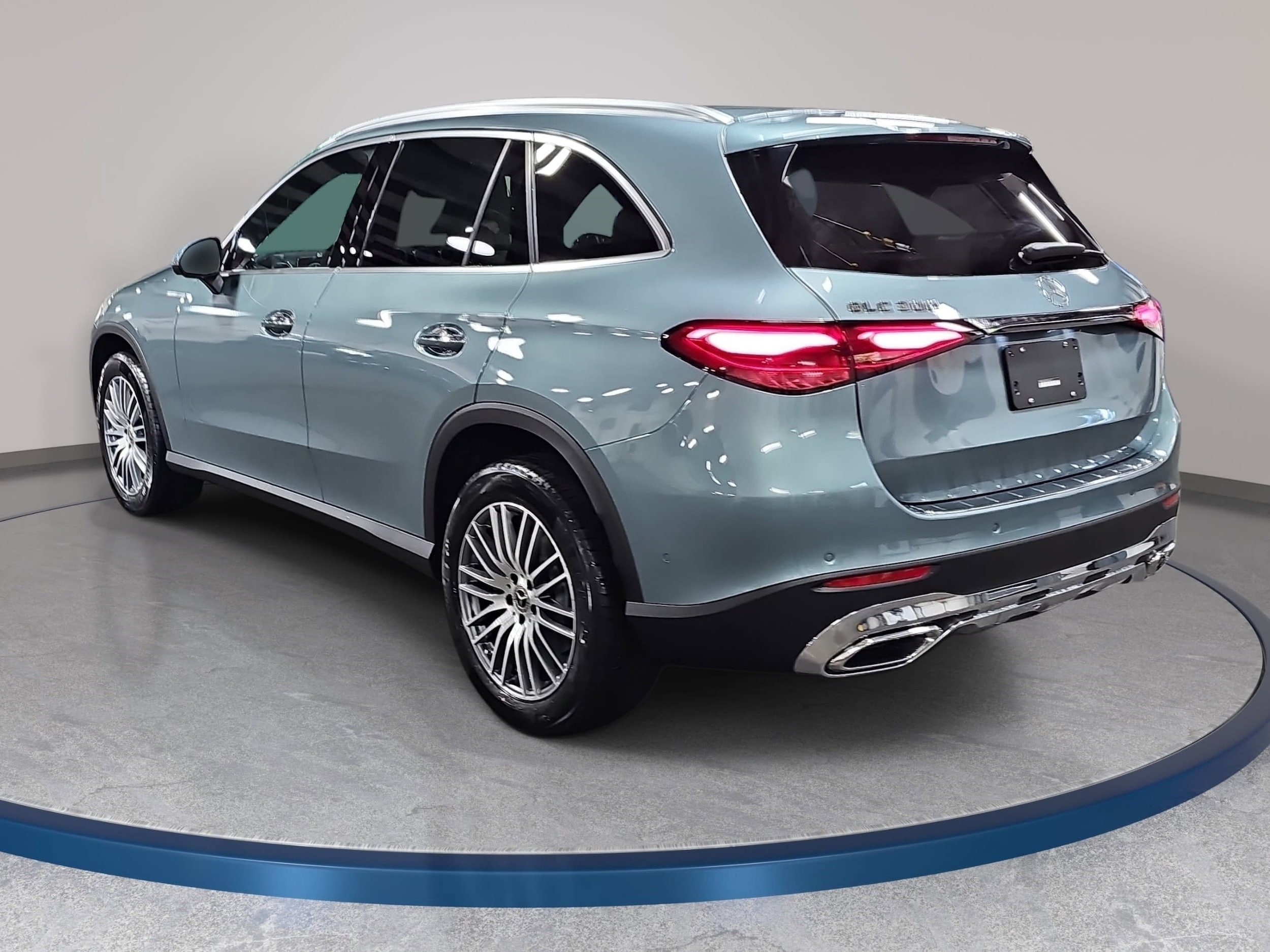 2026 Mercedes-Benz GLC Base - Photo 7